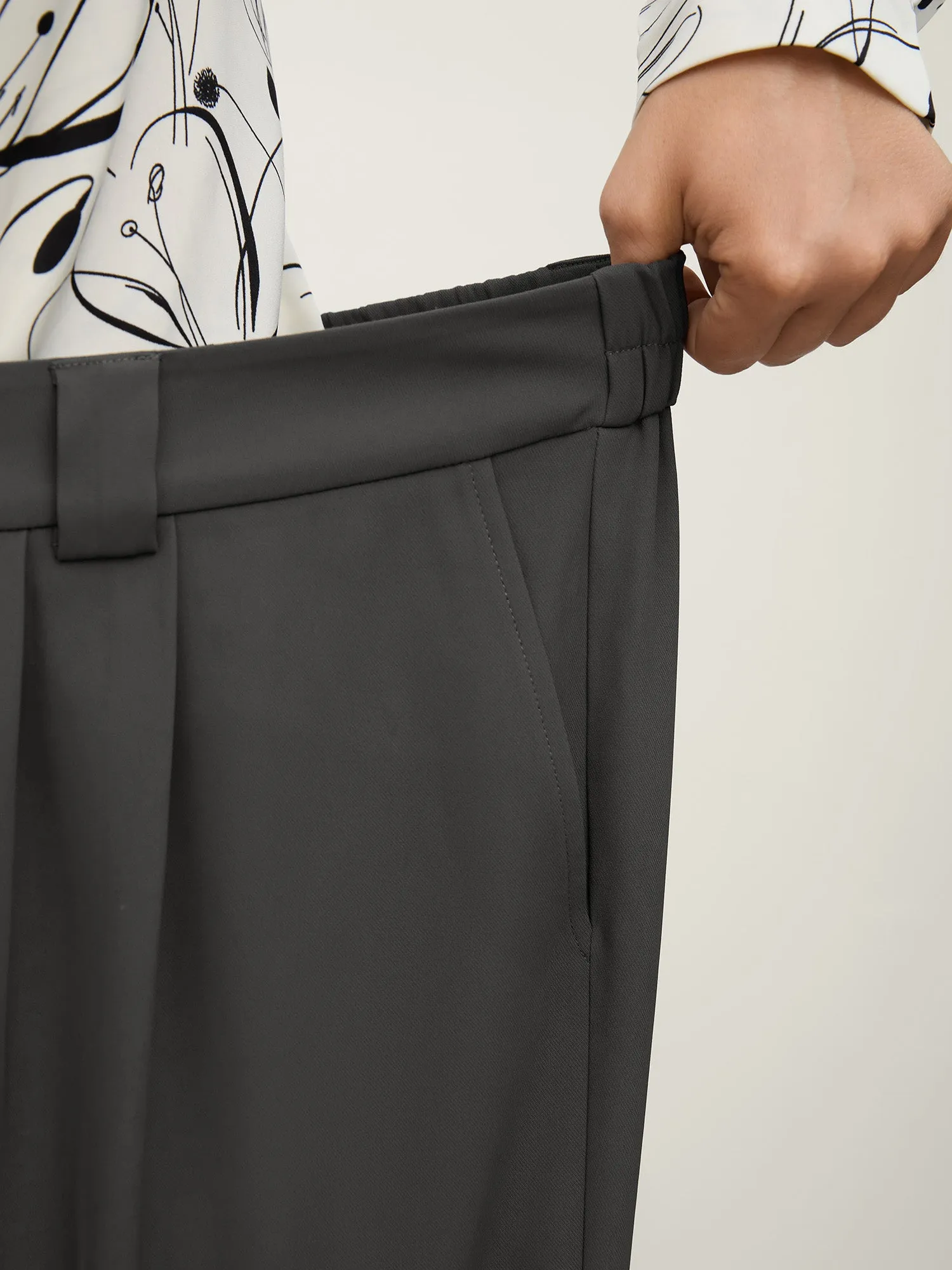 Stretchy Waist Pleated Wide-Leg Pants sold by Bloomchic product image thumbnail 3