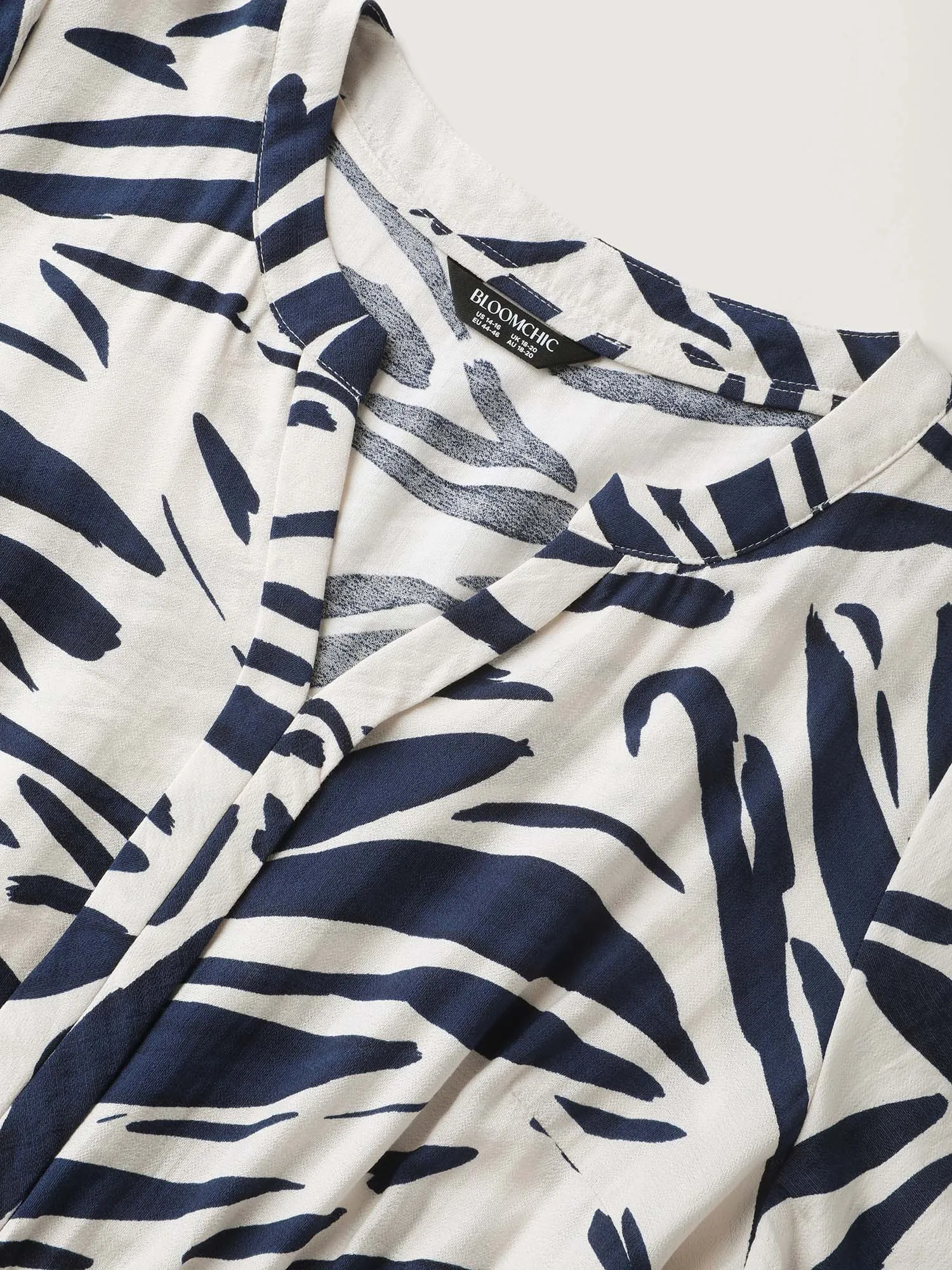 Abstract Print Belted Pockets Midi Dress sold by Bloomchic product image thumbnail 5