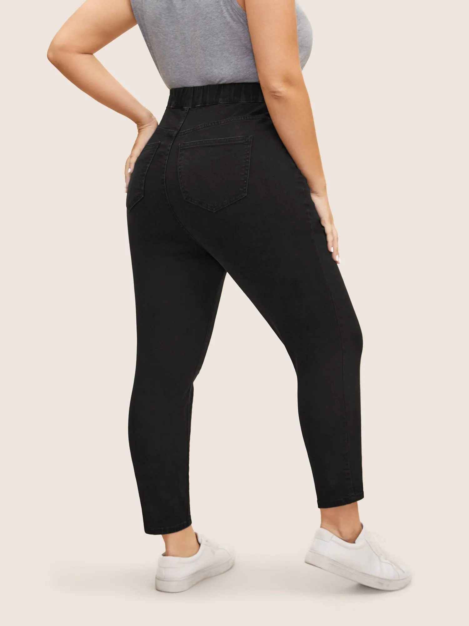 Black Wash Elastic Waist Slim Cropped Jeans sold by Bloomchic product image thumbnail 2