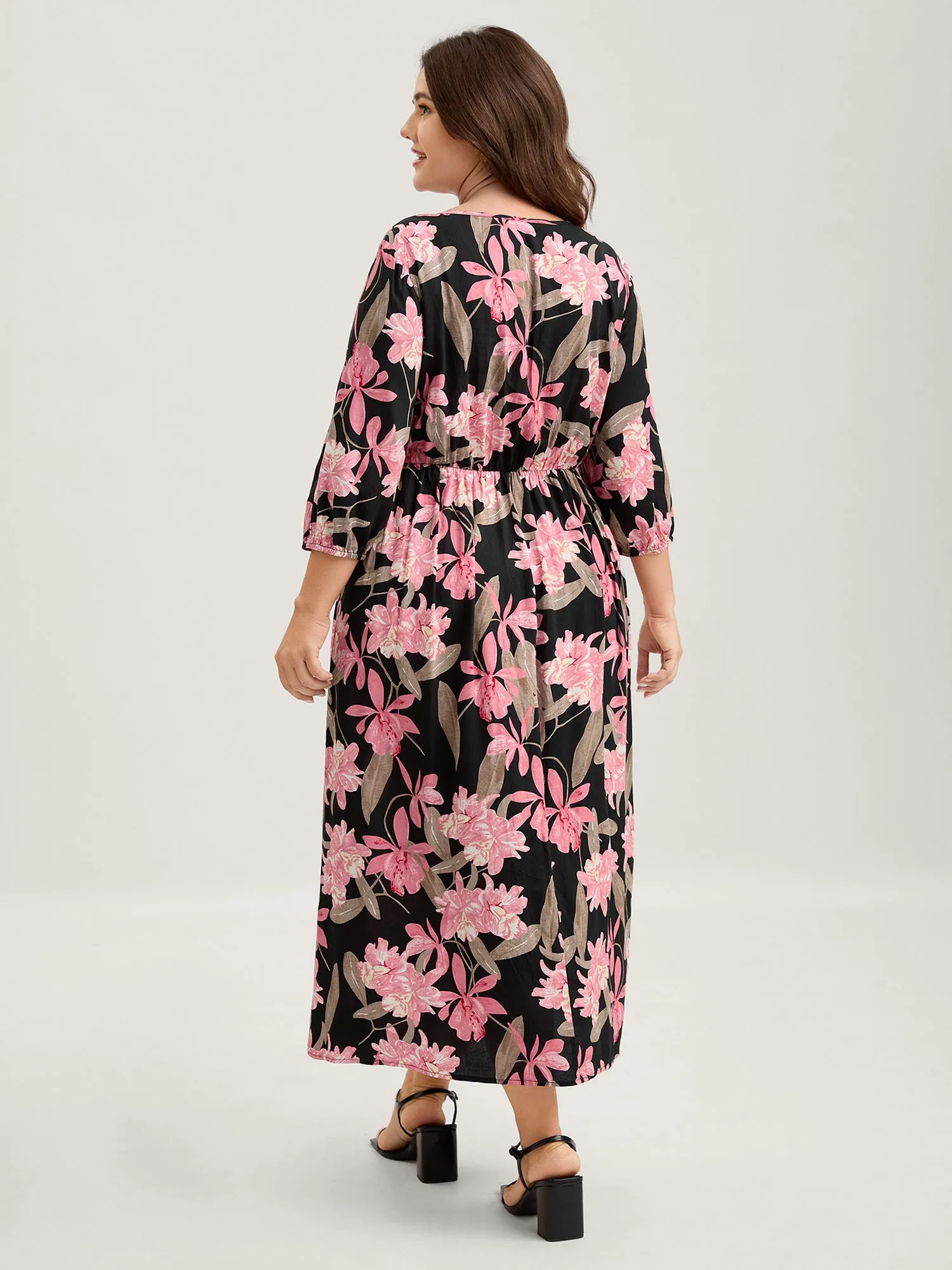 Rayon Floral Lace Panel Pockets Maxi Dress sold by Bloomchic product image thumbnail 4
