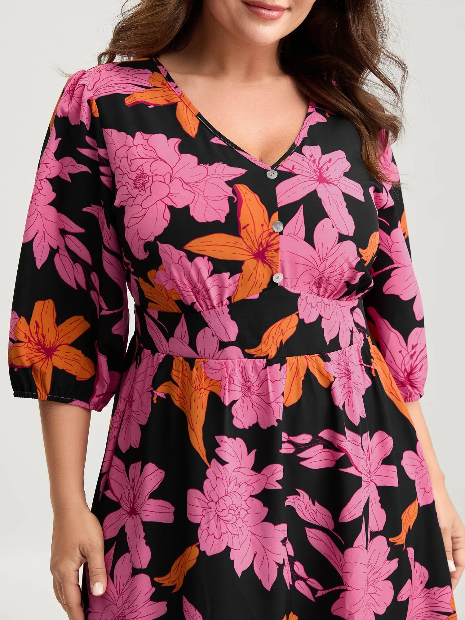 Large Floral Print Shirred Pockets Midi Dress sold by Bloomchic product image thumbnail 2