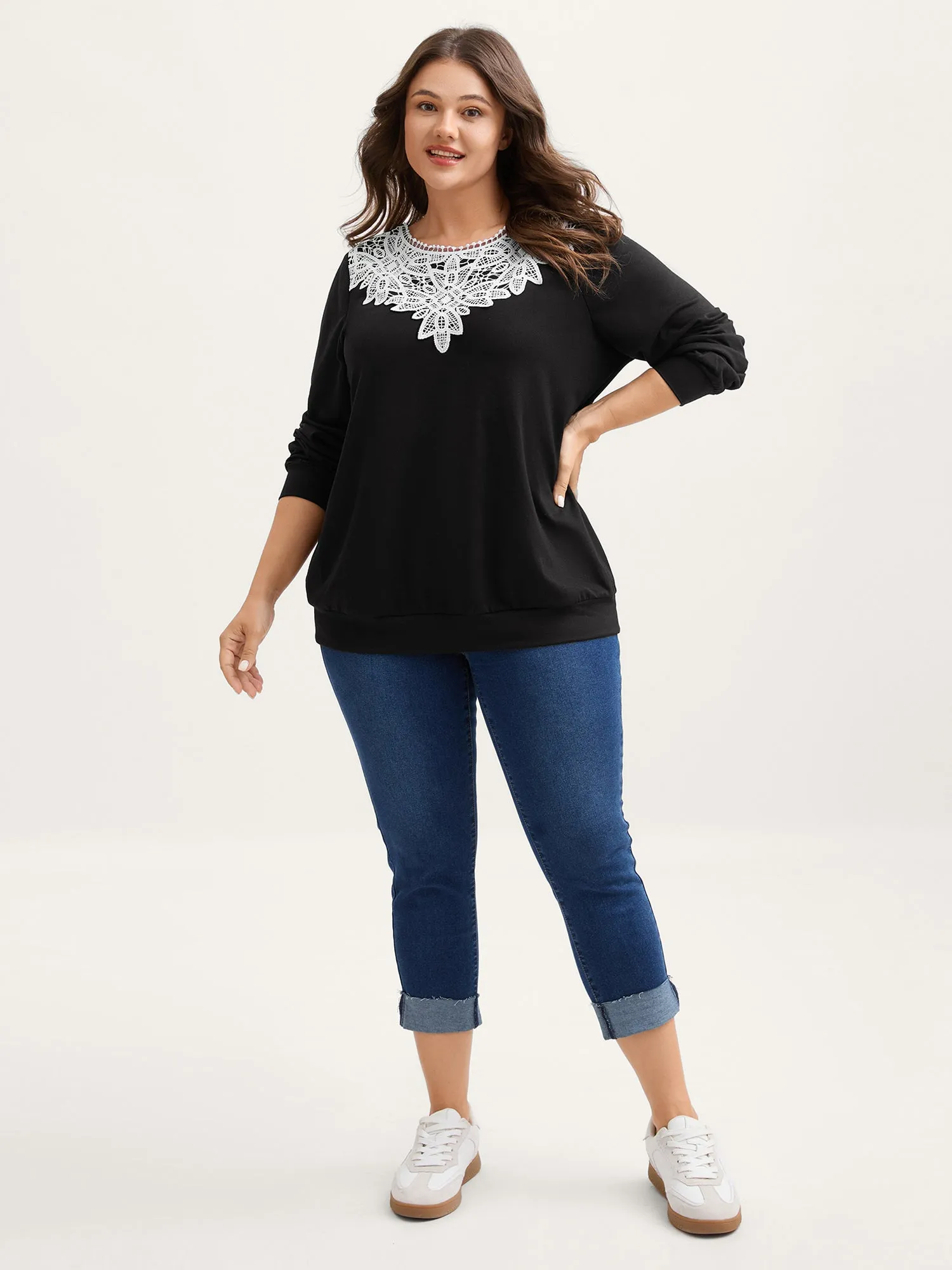 Lace Neckline Color Contrast Sweatshirt sold by Bloomchic product image thumbnail 3