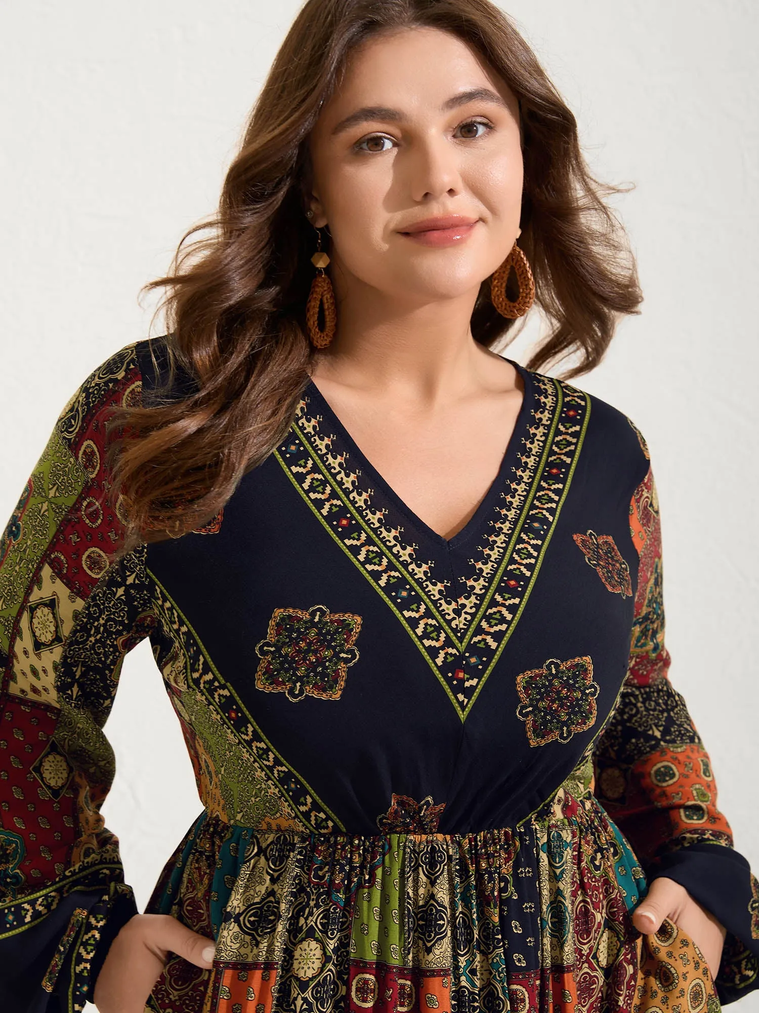 Retro Colorful Print V-Neck Midi Dress sold by Bloomchic product image thumbnail 2
