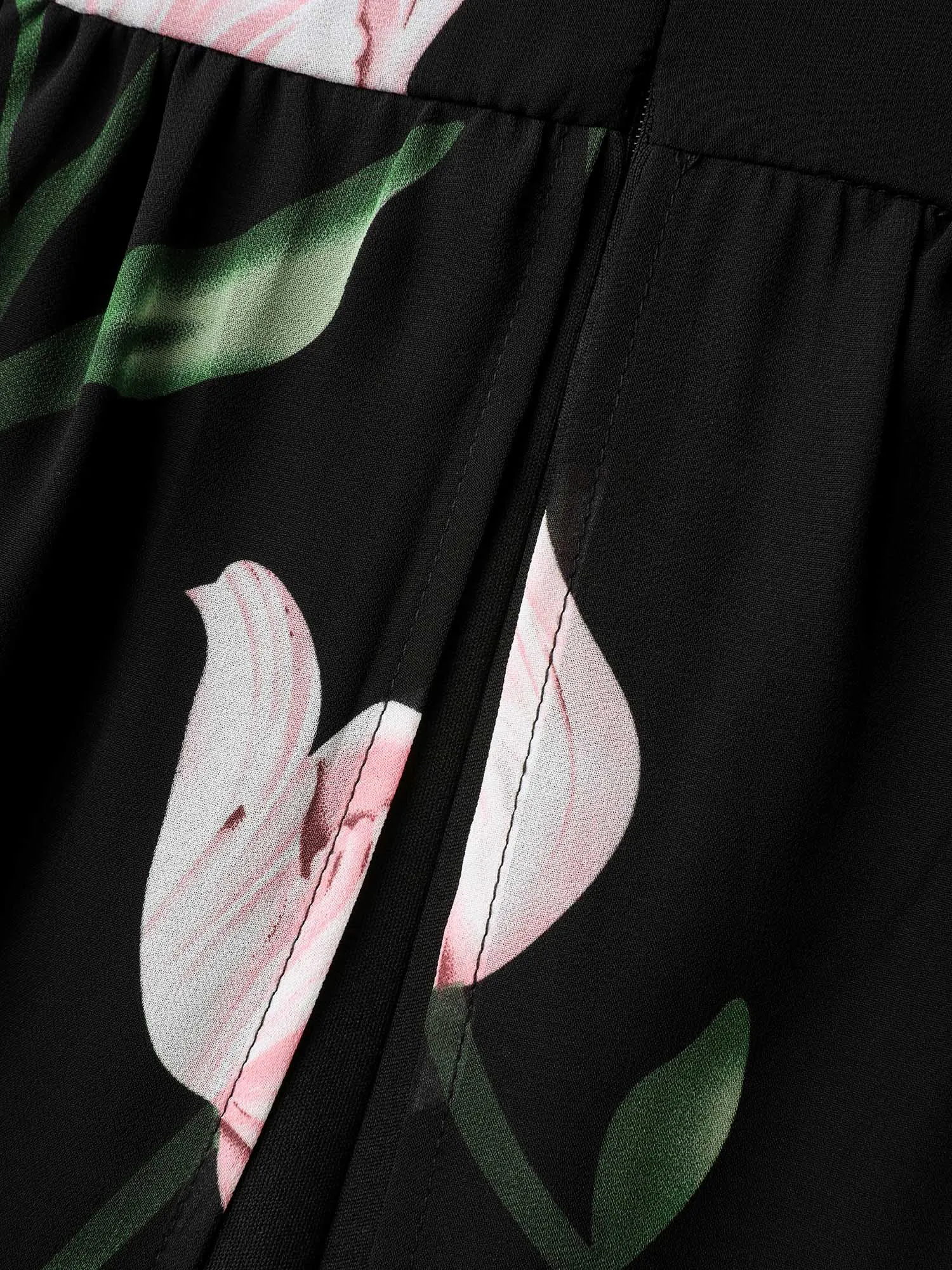 Hidden Zipper Floral Layered Pockets Jumpsuit sold by Bloomchic product image thumbnail 5