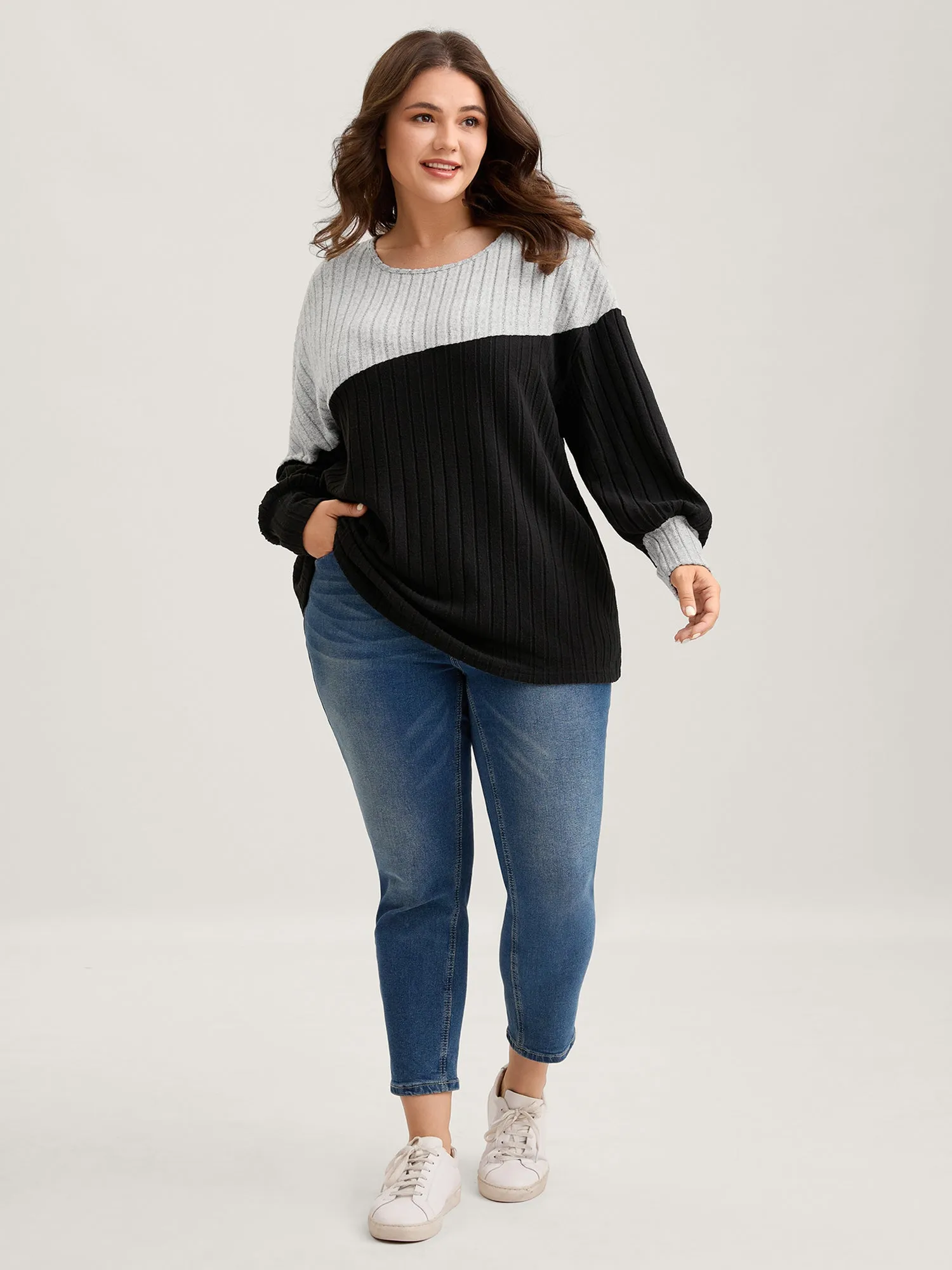 Color Contrast Ribbed Sweatshirt sold by Bloomchic product image thumbnail 3