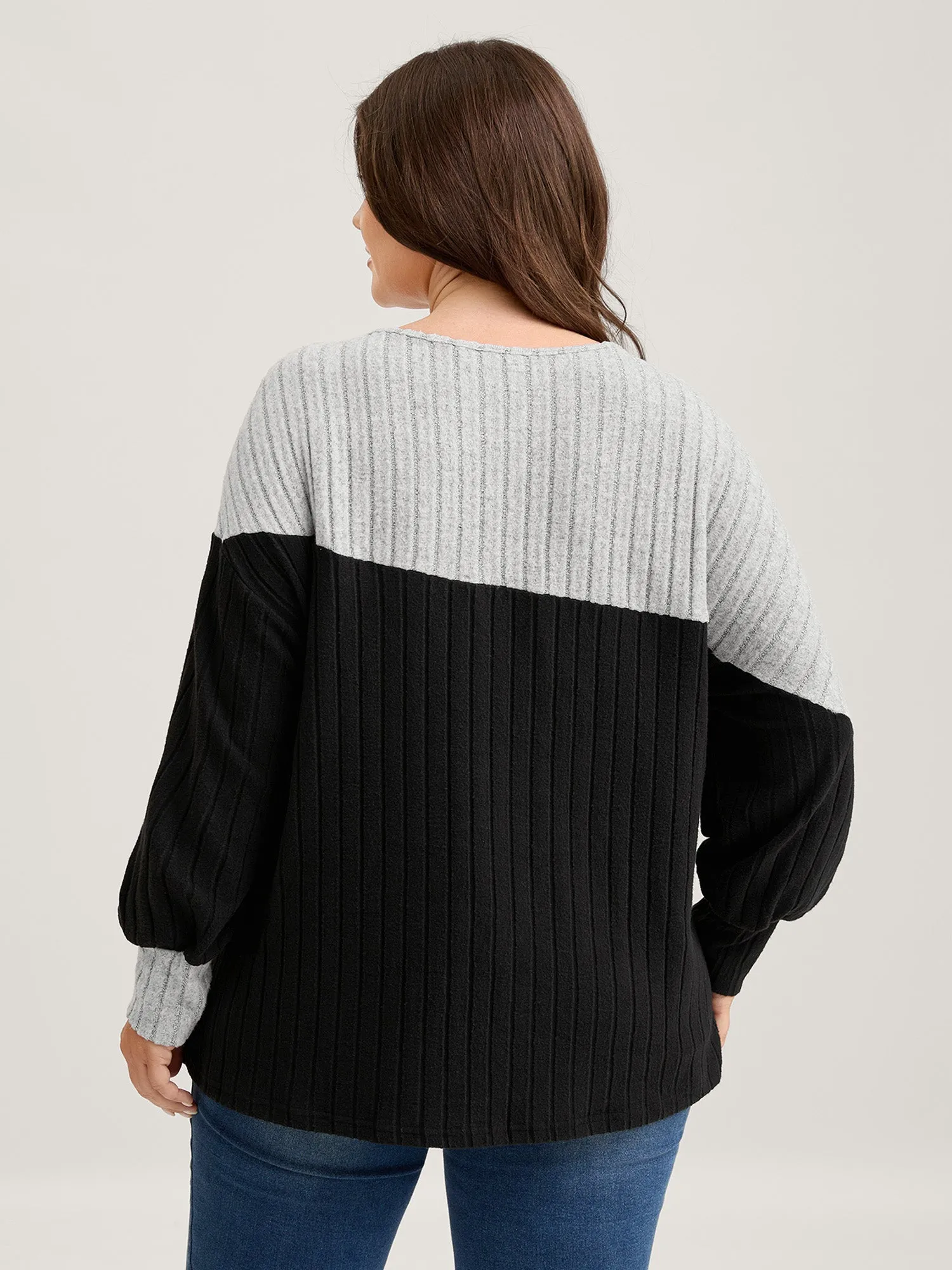 Color Contrast Ribbed Sweatshirt sold by Bloomchic product image thumbnail 4