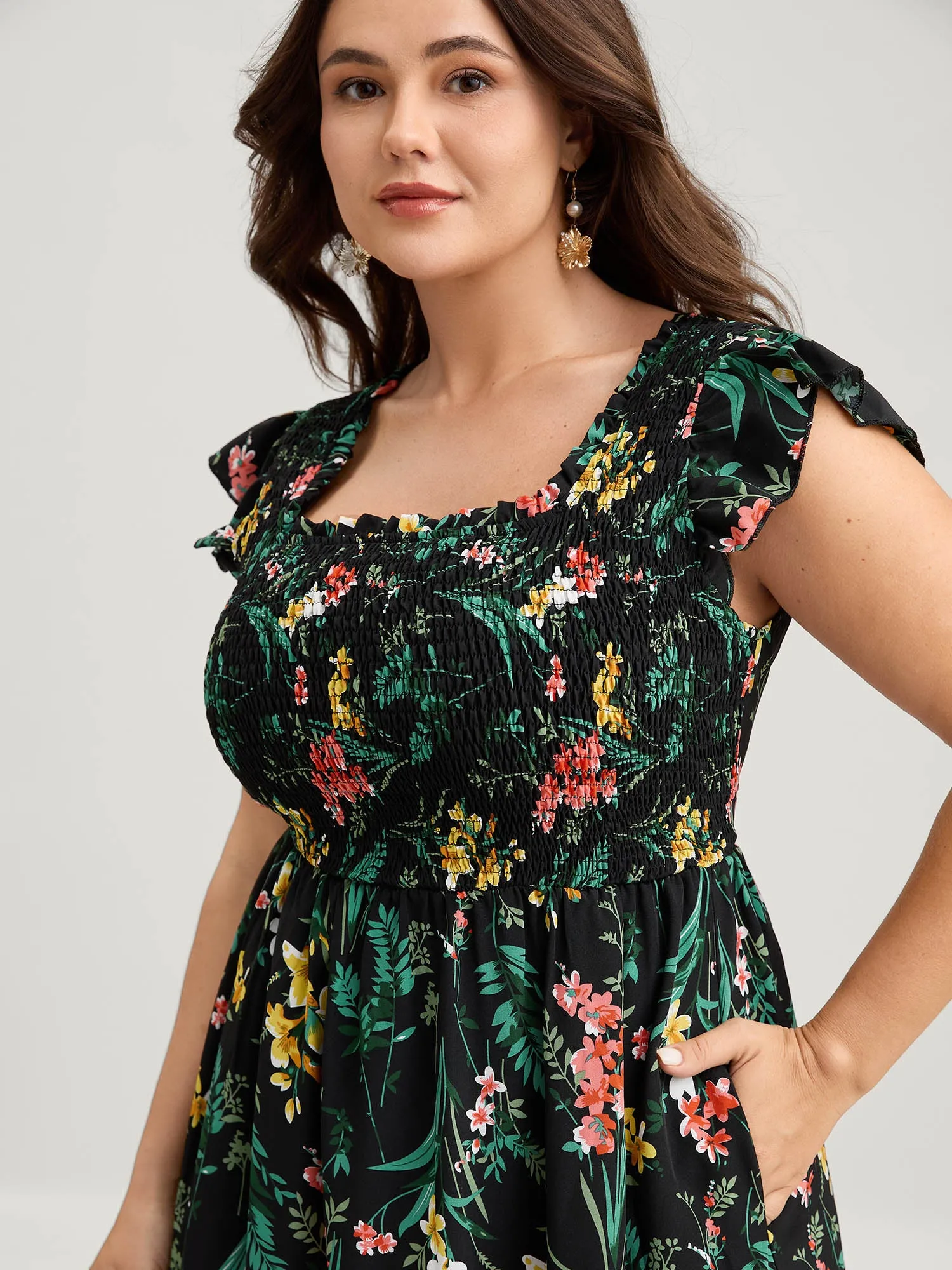 Botanical Print Shirred Bodice Midi Dress sold by Bloomchic product image thumbnail 2