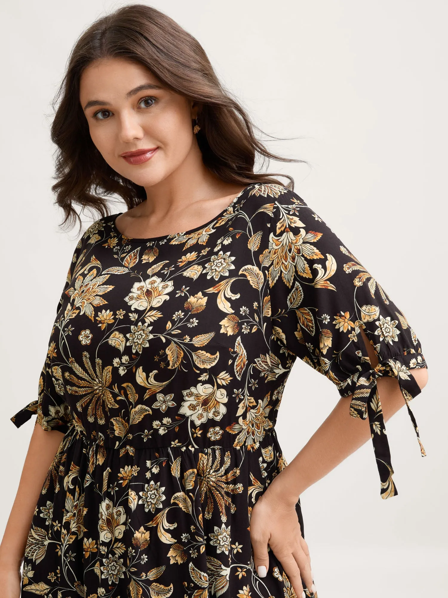 Rayon Floral Sleeve-Tie Pockets Midi Dress sold by Bloomchic product image thumbnail 2