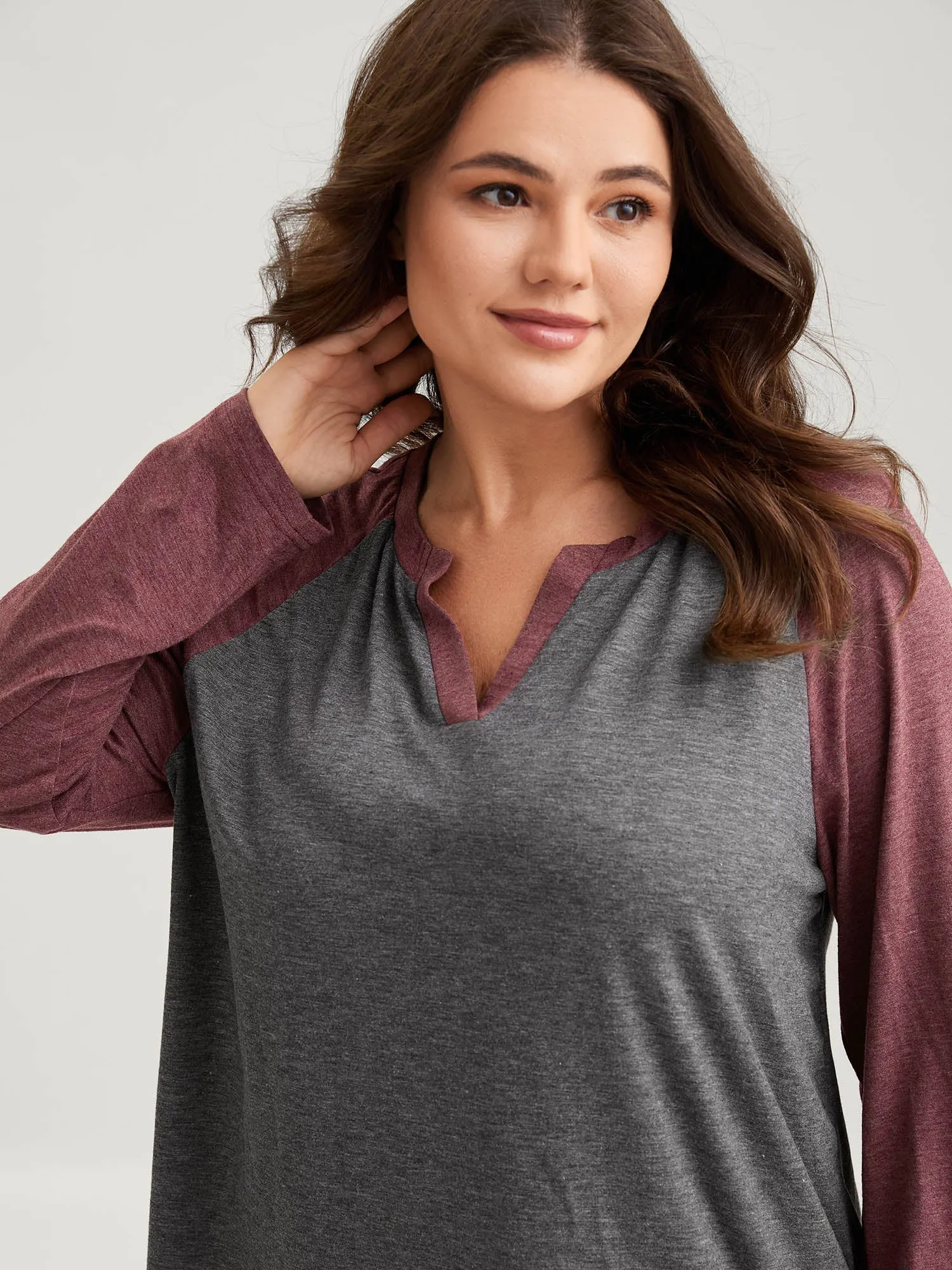Supersoft Color Contrast Raglan Sleeve Lounge Top sold by Bloomchic product image thumbnail 2