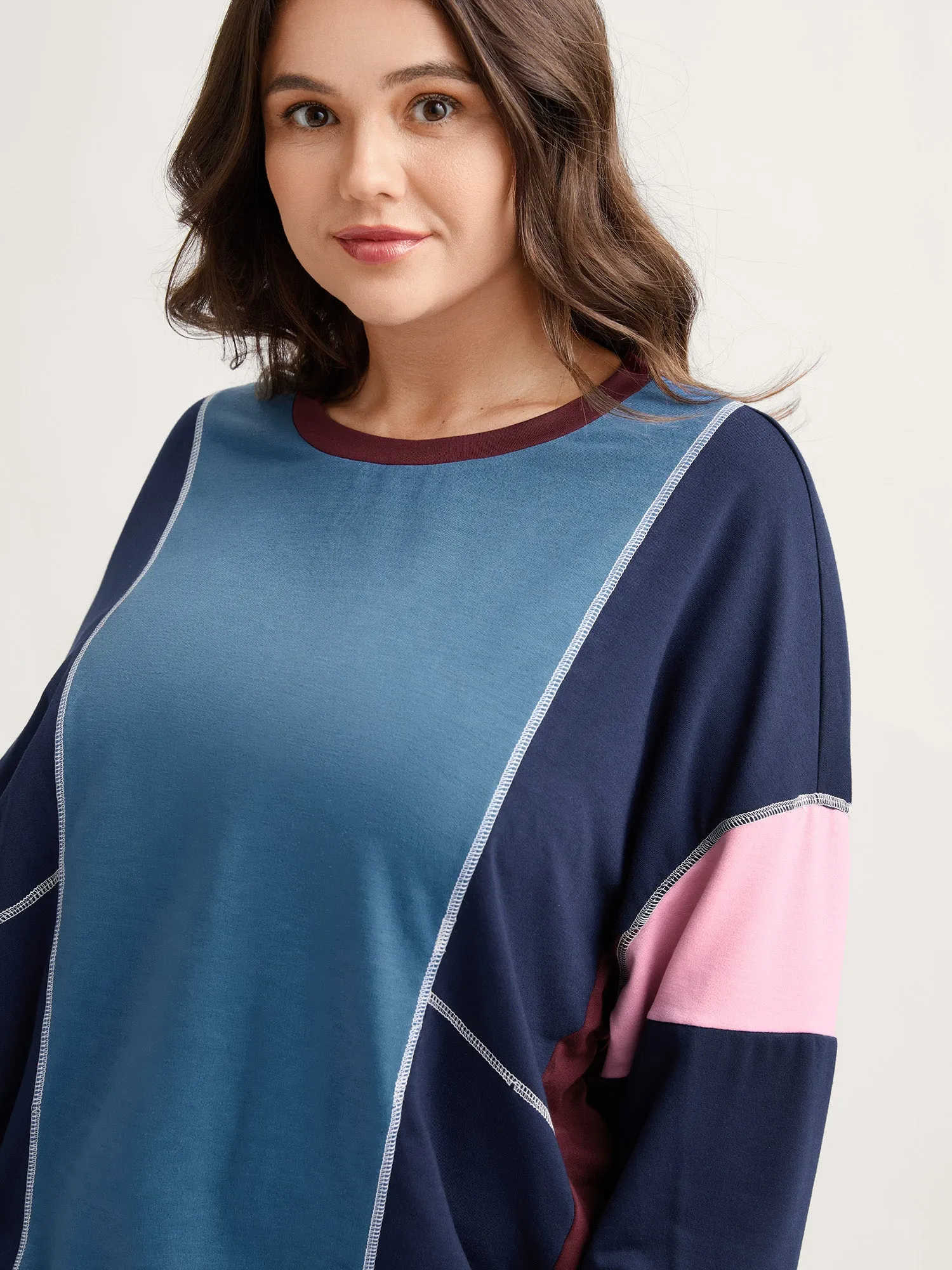 Color Contrast Thread Lace Trim Sweatshirt sold by Bloomchic product image thumbnail 3