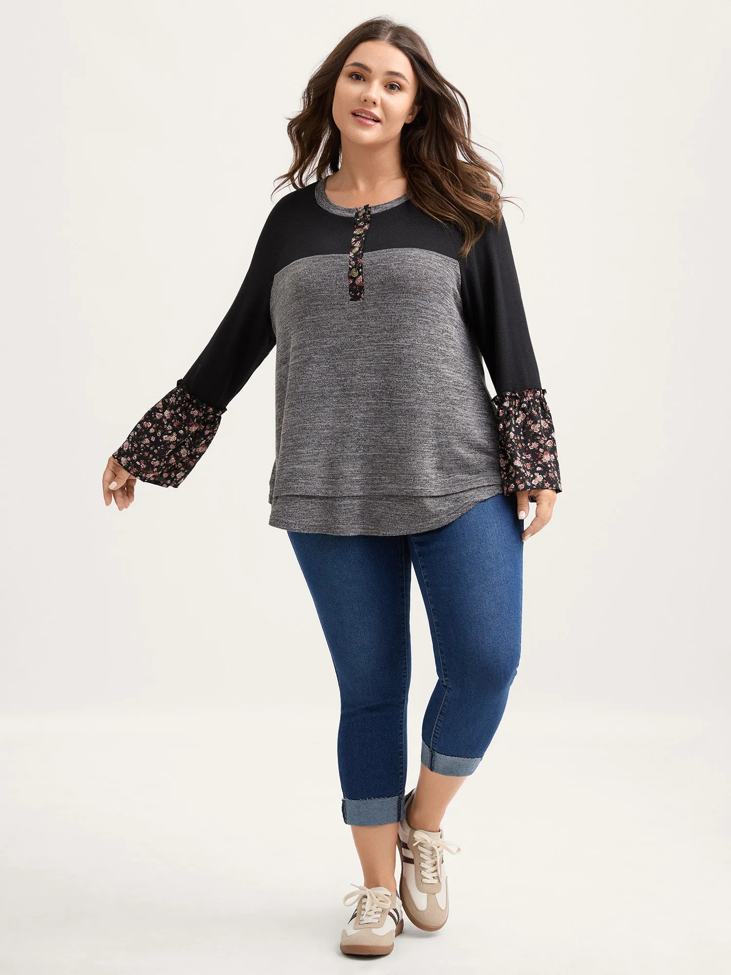 Floral Print Flared Sleeve Contrast Sweatshirt sold by Bloomchic product image thumbnail 3