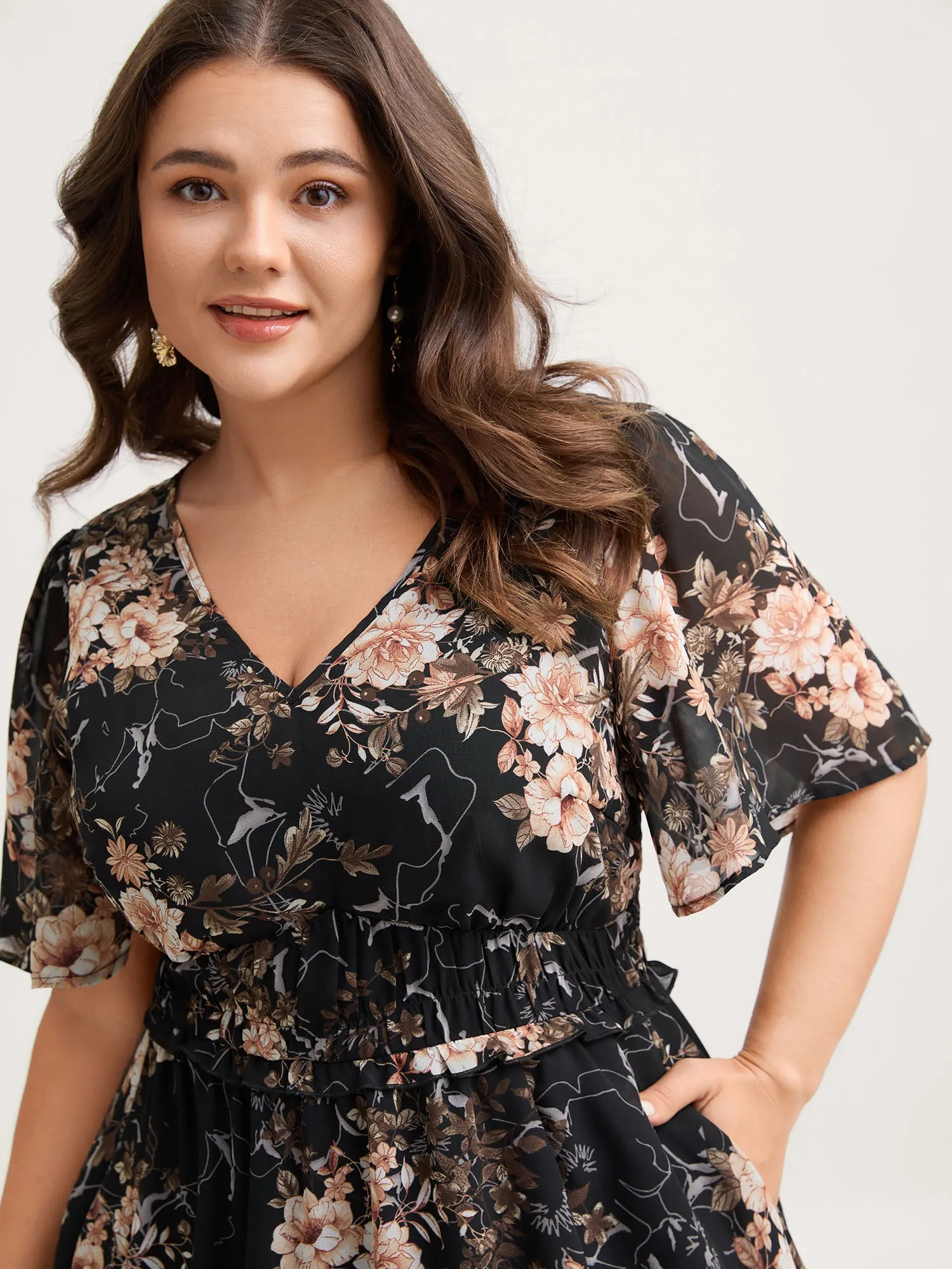 Chiffon Floral Print Tiered Slit Midi Dress sold by Bloomchic product image thumbnail 2