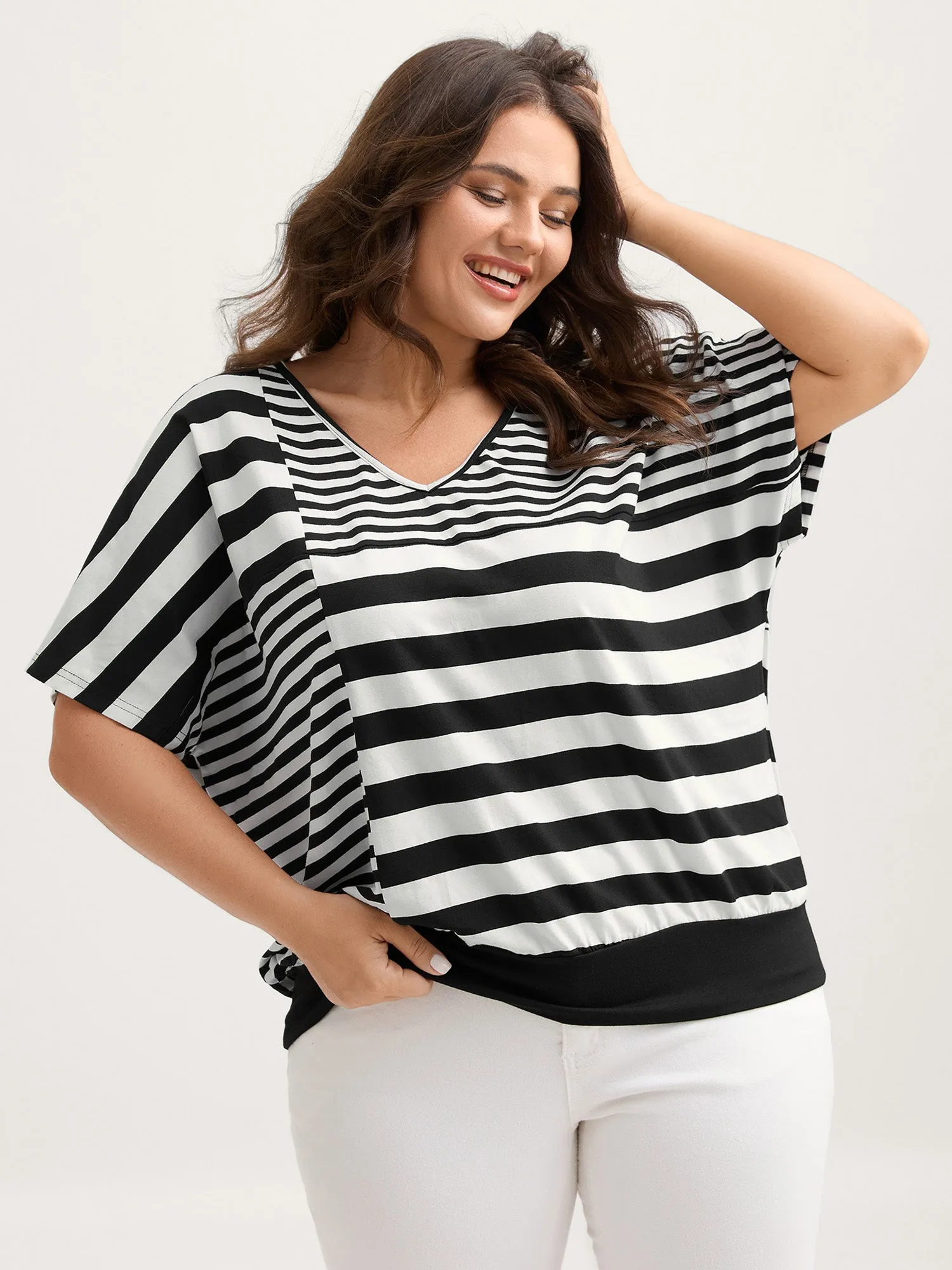 Irregular Stripes Color Contrast T-Shirt sold by Bloomchic