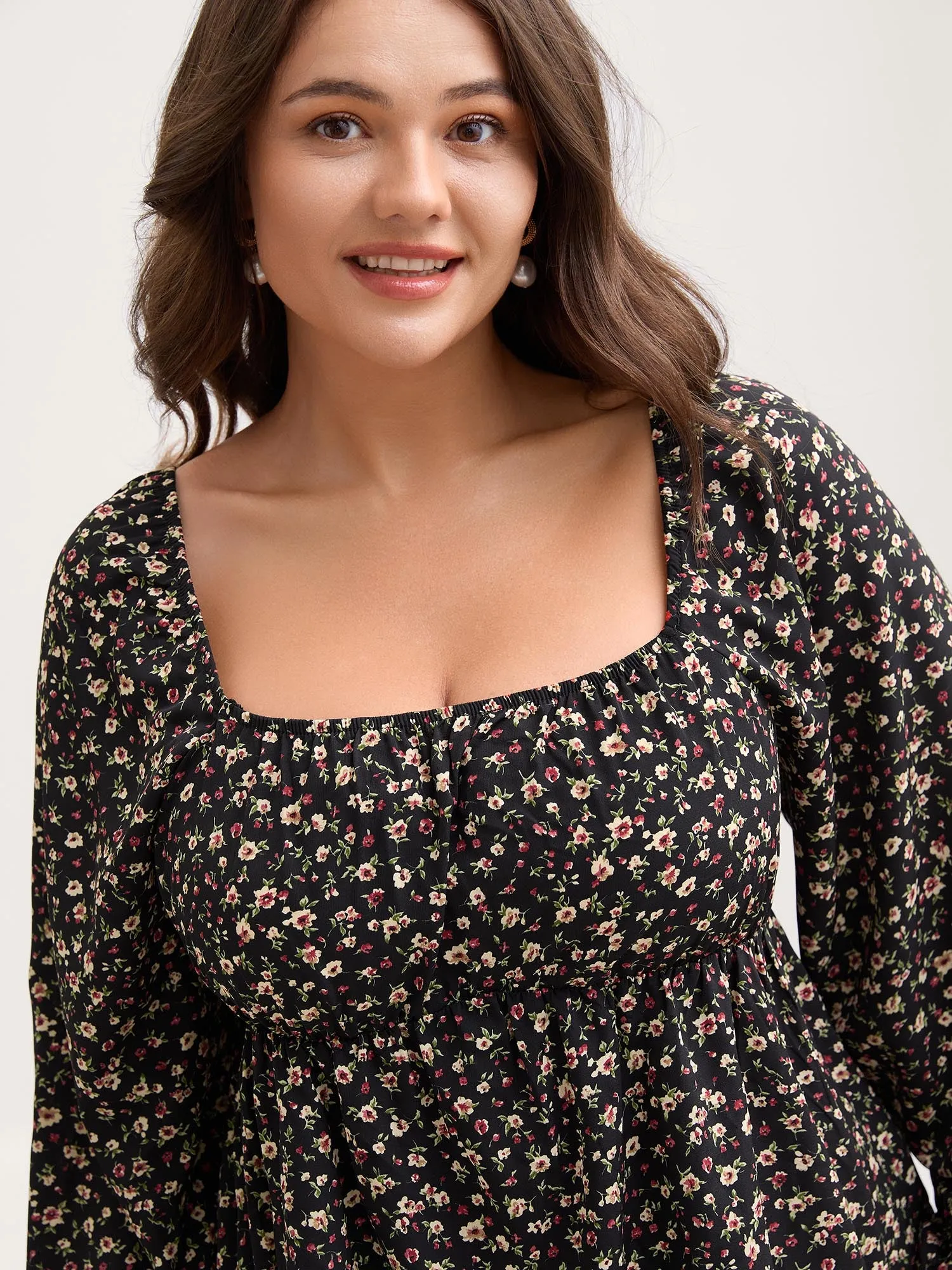 Floral Print Shirred Bodice Puff Sleeve Blouse sold by Bloomchic product image thumbnail 2
