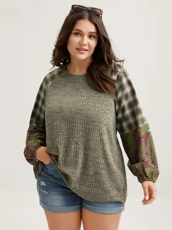Plaid Sleeve Color Contrast Textured Sweatshirt sold by Bloomchic