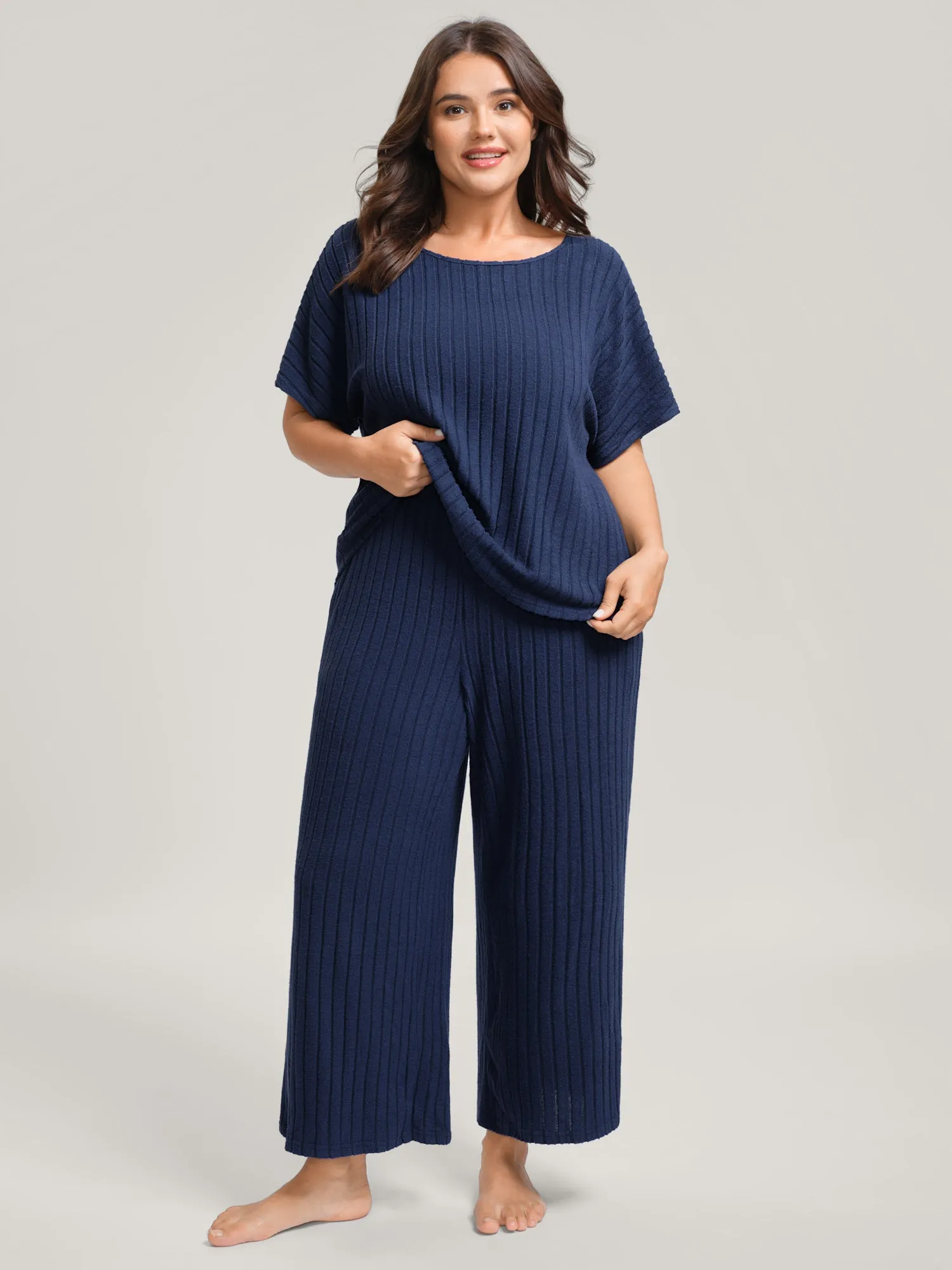 Stretchy Pit Strip Solid Loungewear Set sold by Bloomchic