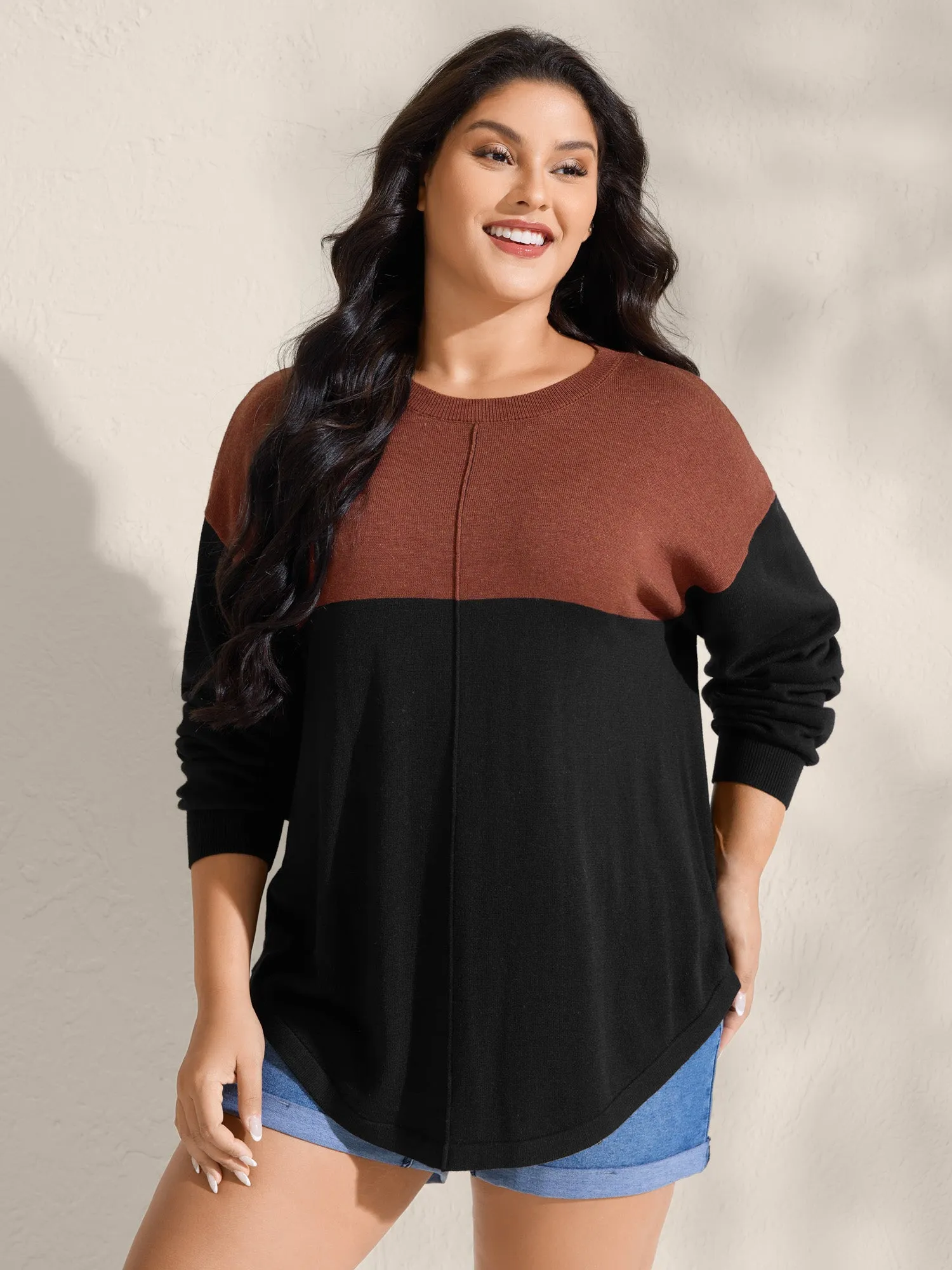 Supersoft Color Block Drop Shoulders Curvy Hem Pullover sold by Bloomchic product image thumbnail 2