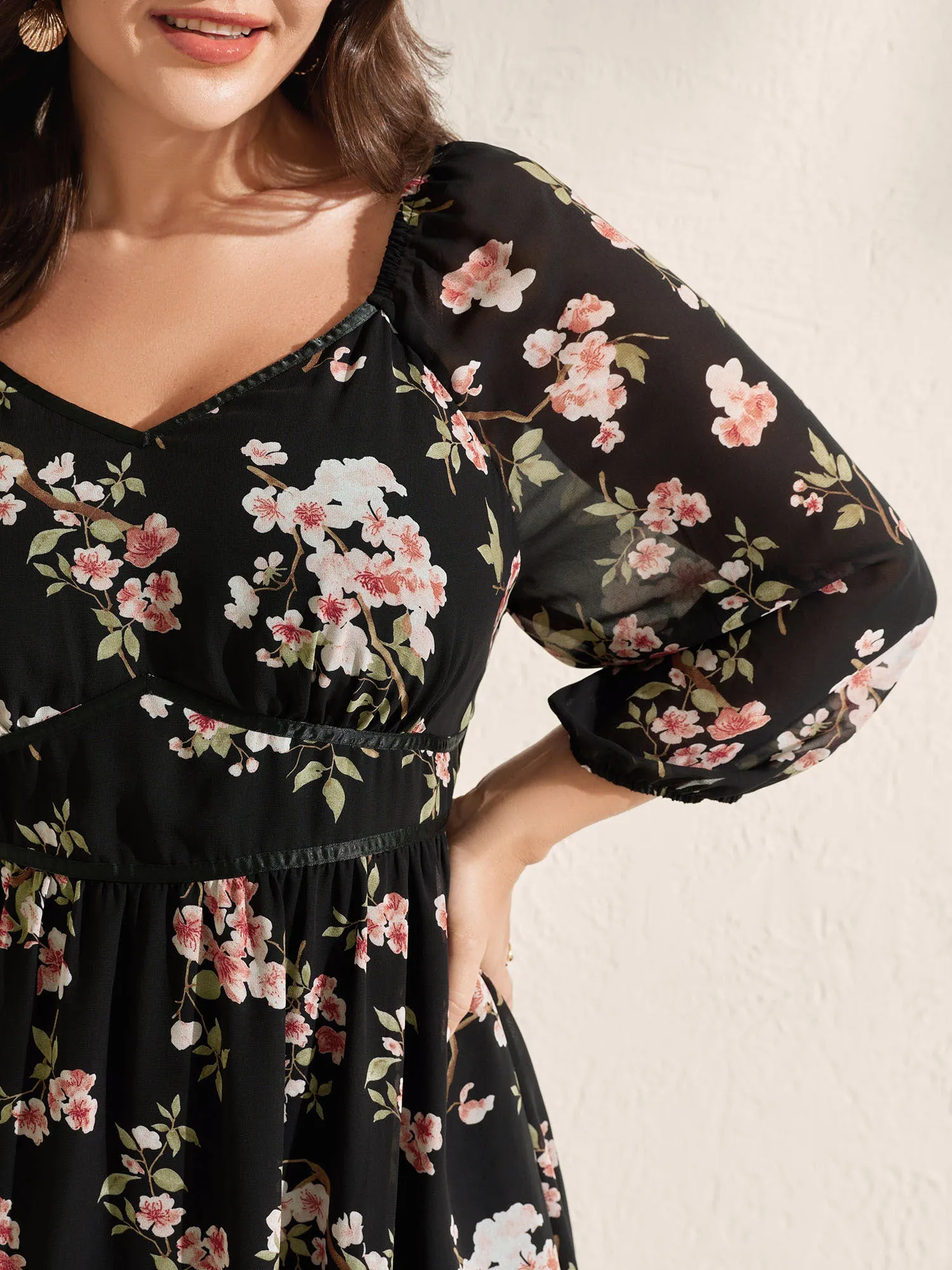 Chiffon Floral Triangular Waist Cinched Maxi Dress sold by Bloomchic product image thumbnail 3