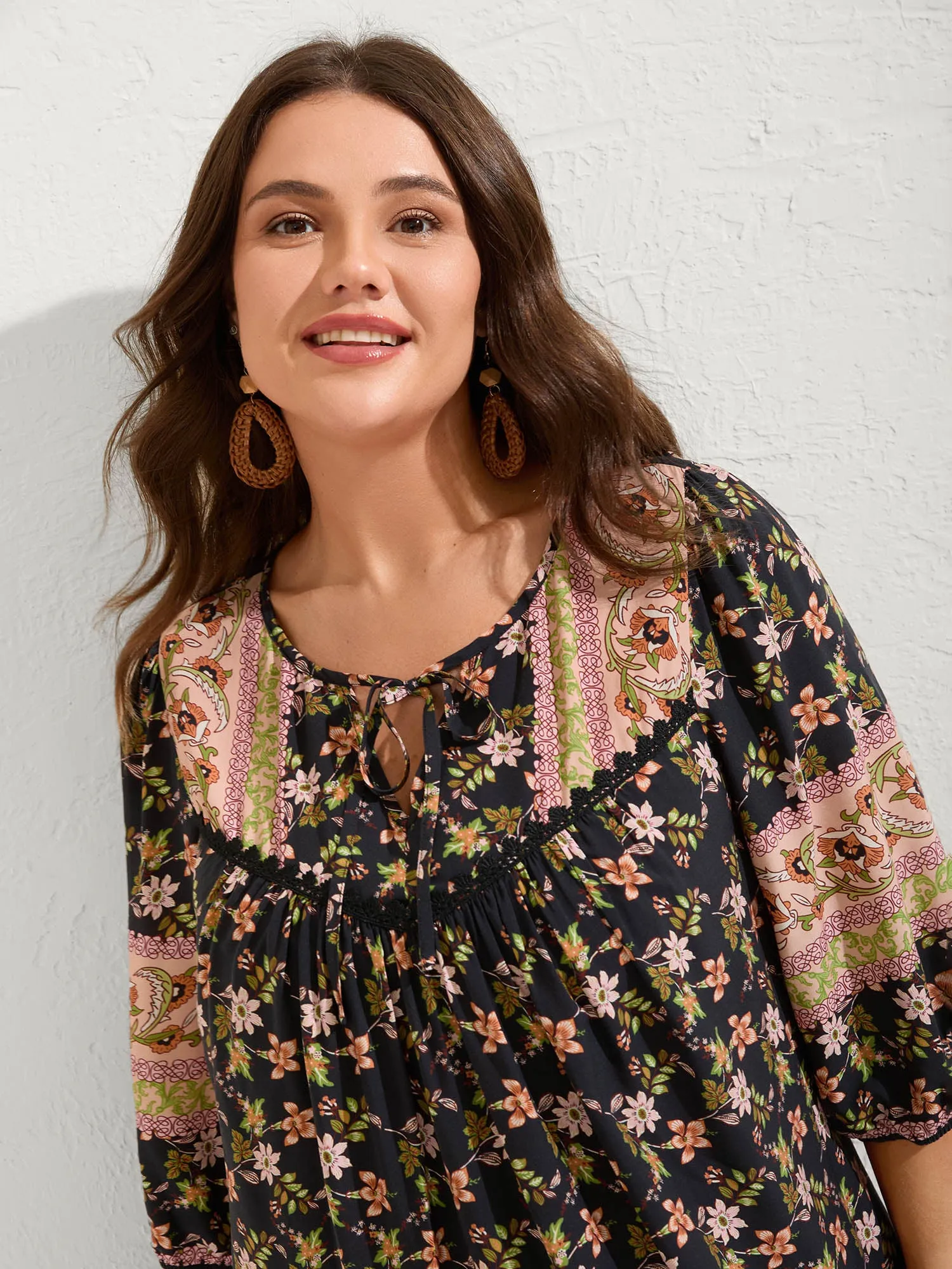 Floral Print Puffy Sleeve Pleated Midi Dress sold by Bloomchic product image thumbnail 4