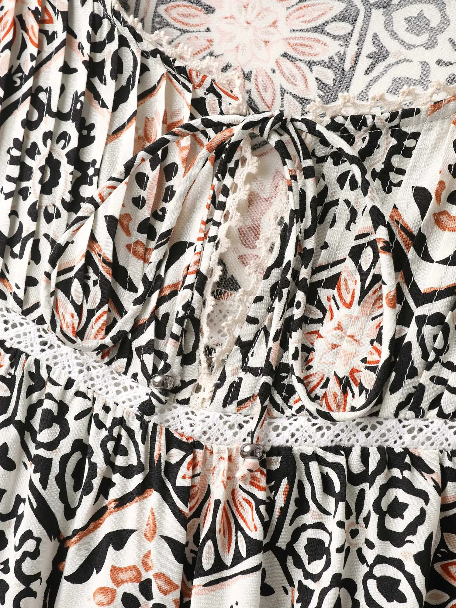 Ornate Print Toothpick Pleats Blouse sold by Bloomchic product image thumbnail 5