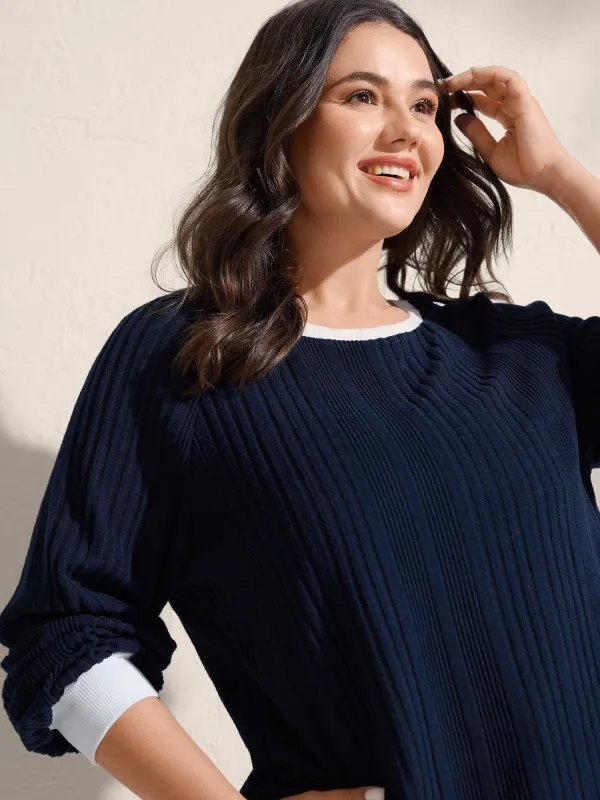 Textured Color Contrast Longline Sweatshirt sold by Bloomchic