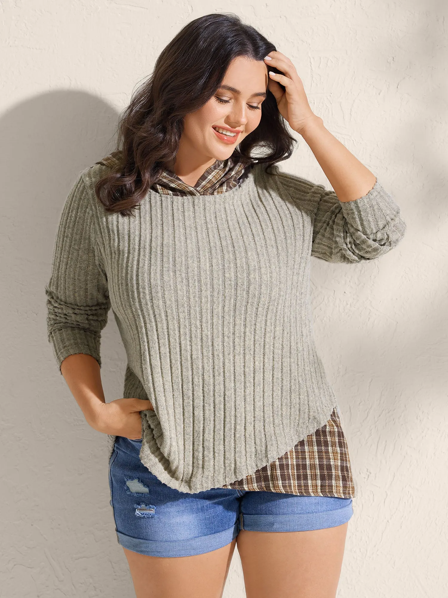 Ribbed Asymmetrical Hem Spliced Hoodie sold by Bloomchic product image thumbnail 2