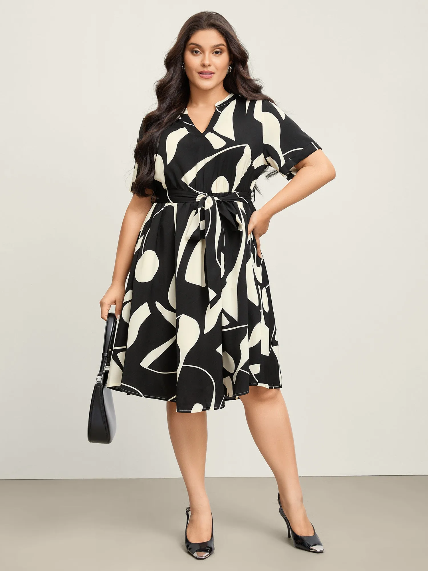 Geometric Print Waist-Tie Midi Dress sold by Bloomchic product image thumbnail 3