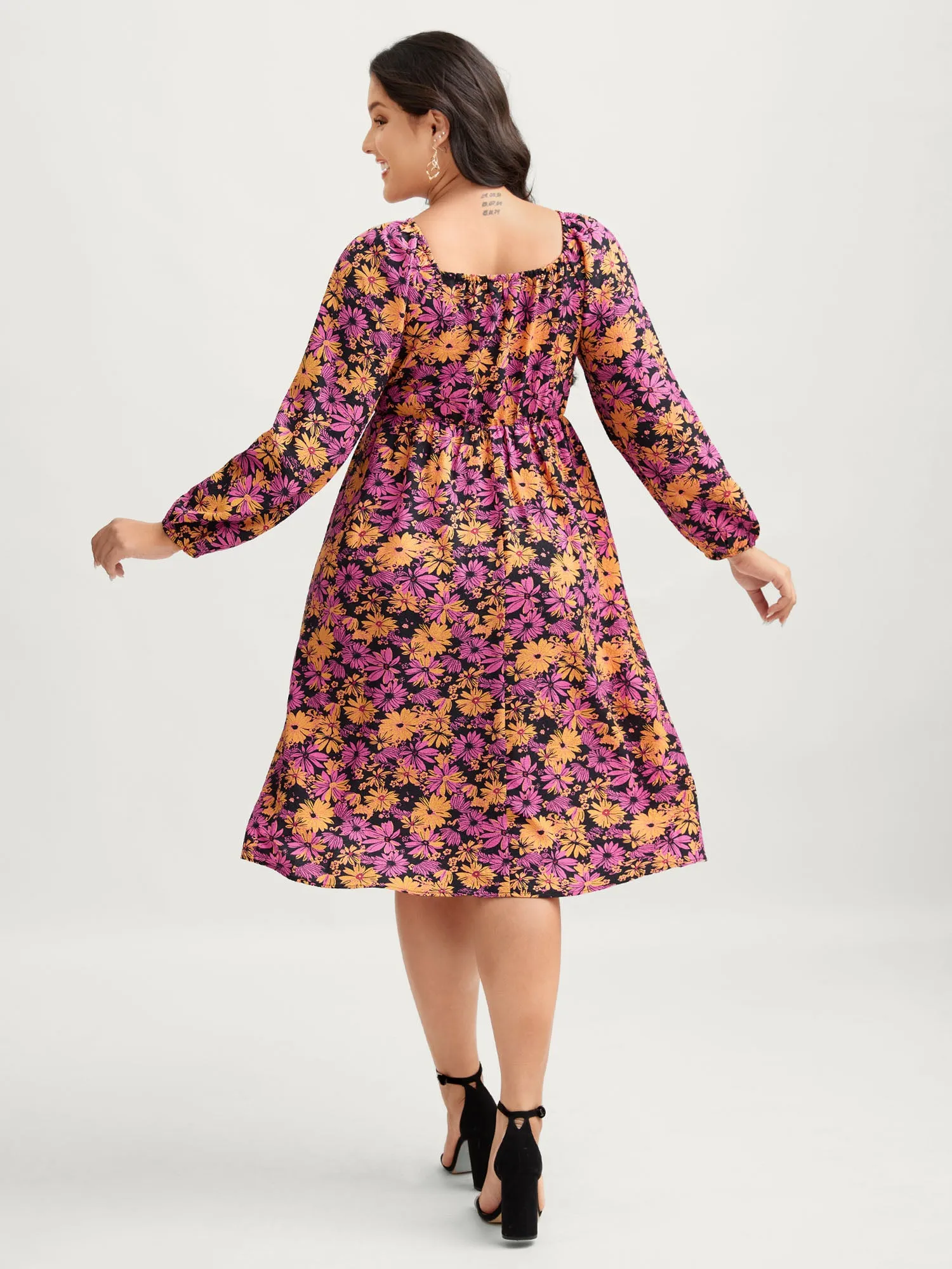 Floral Shirred Bust-Ease Midi Dress sold by Bloomchic product image thumbnail 4