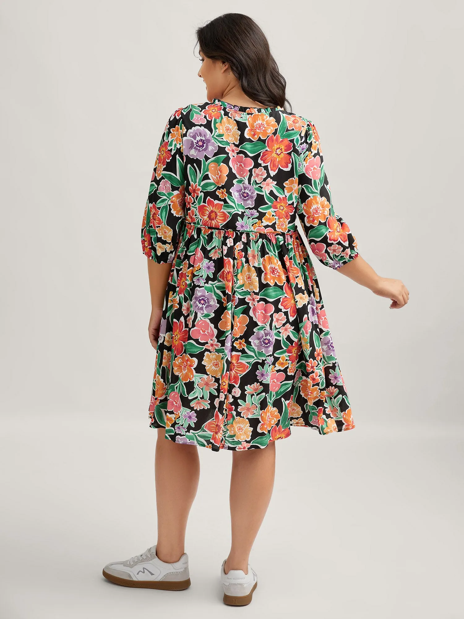 Colorful Floral Print Pockets Knee-Length Dress sold by Bloomchic product image thumbnail 4