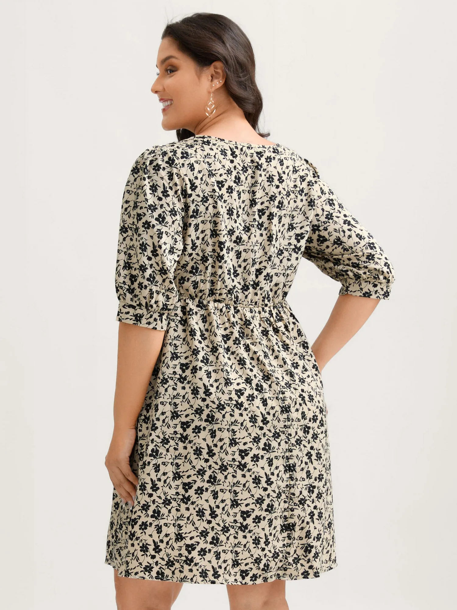 Silhouette Floral Cinched-Waist Midi Dress sold by Bloomchic product image thumbnail 4