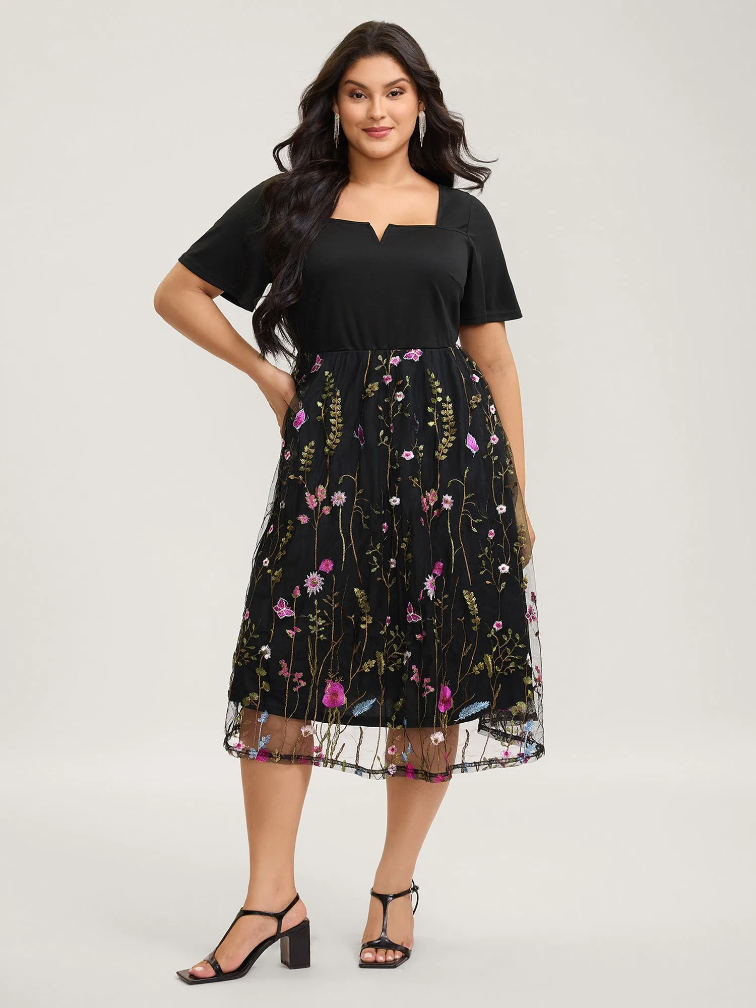 Floral Lined Contrast Square Neck Midi Dress sold by Bloomchic product image thumbnail 3