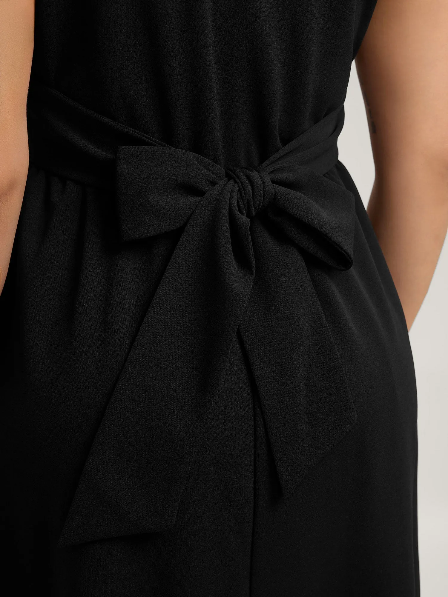 Crossover Pleated Bow-Tie Midi Dress sold by Bloomchic product image thumbnail 4