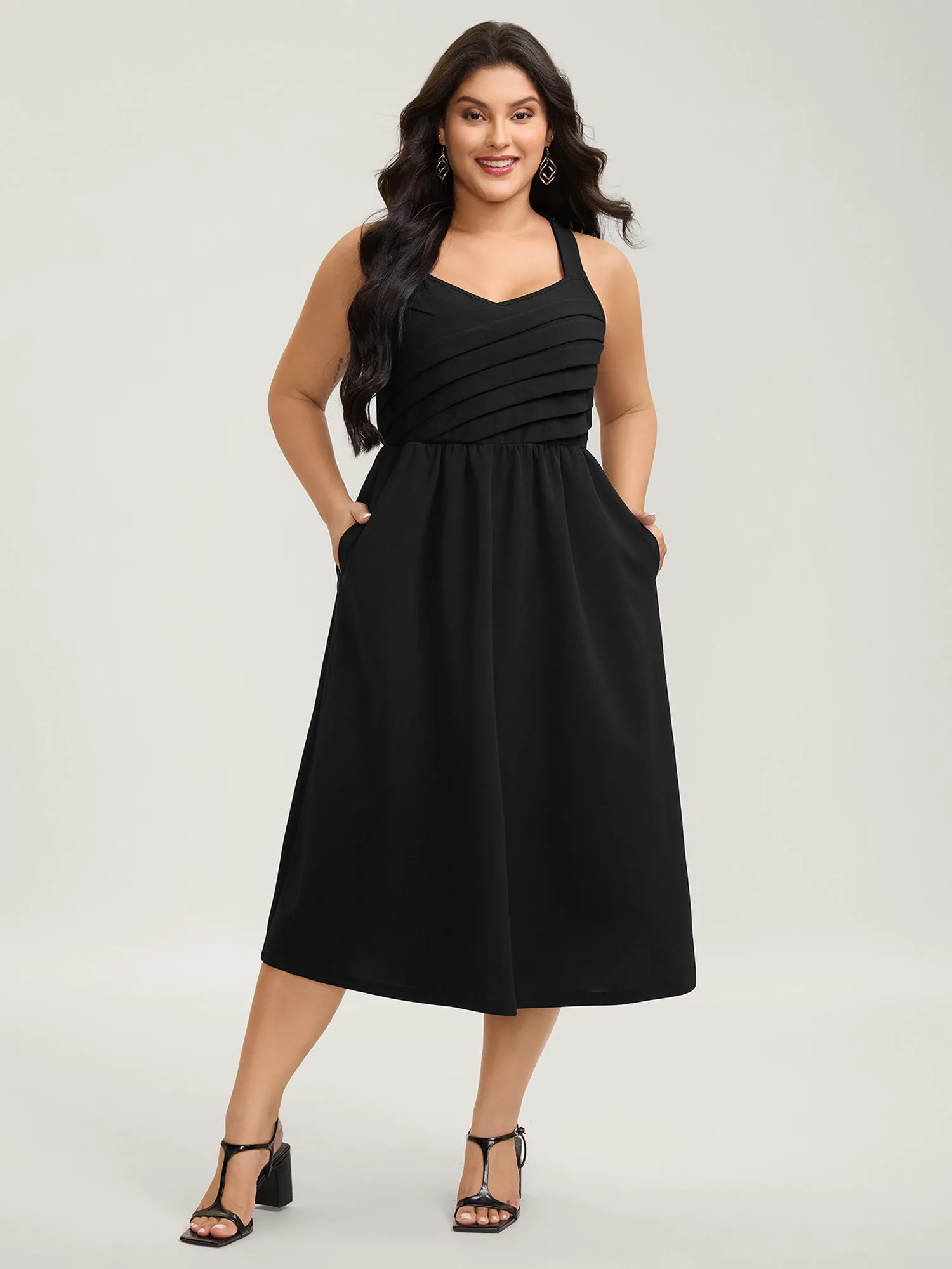 Crossover Pleated Bow-Tie Midi Dress sold by Bloomchic product image thumbnail 3