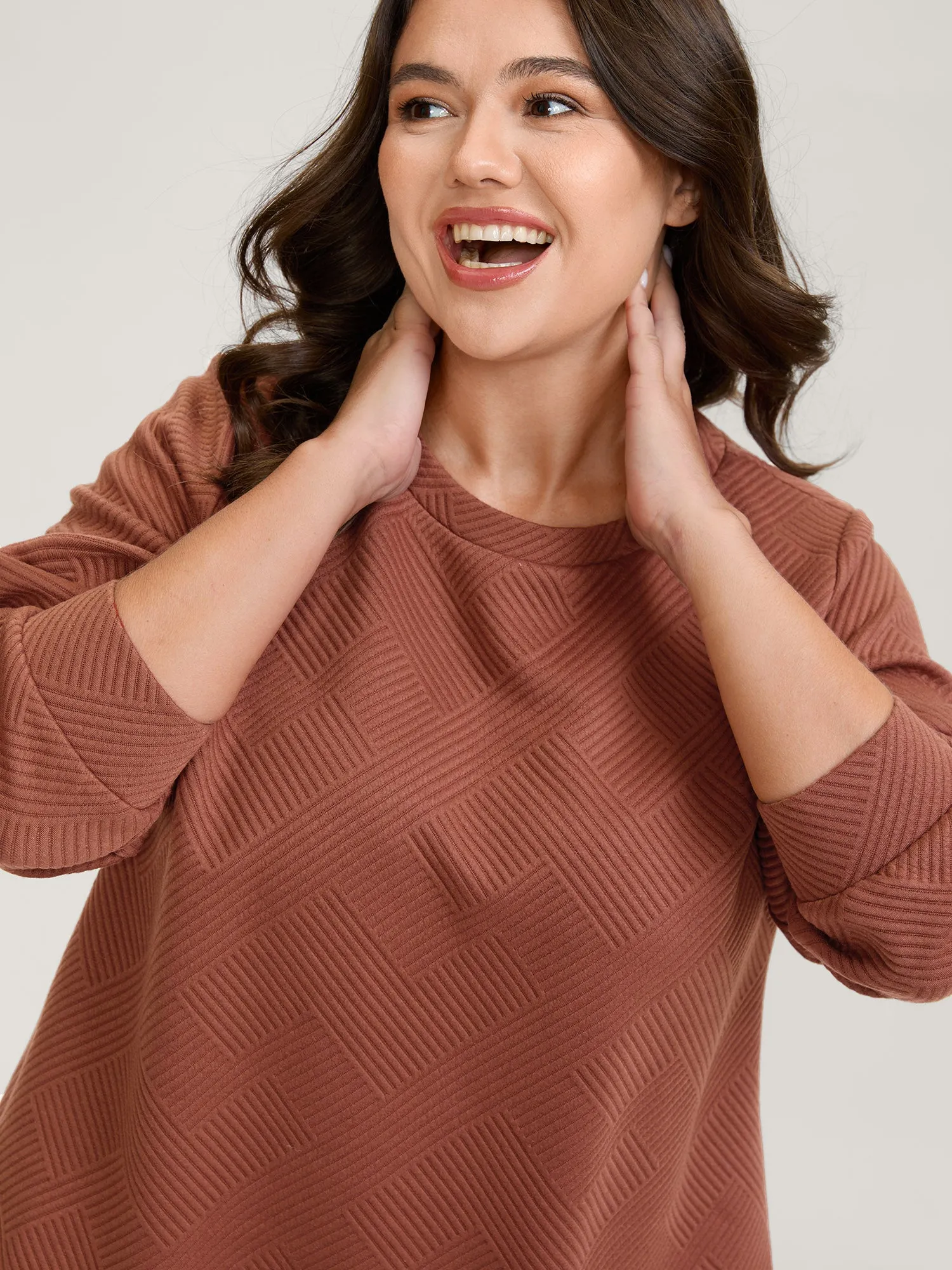 Textured Curvy Hem Round Neck Sweatshirt sold by Bloomchic product image thumbnail 2