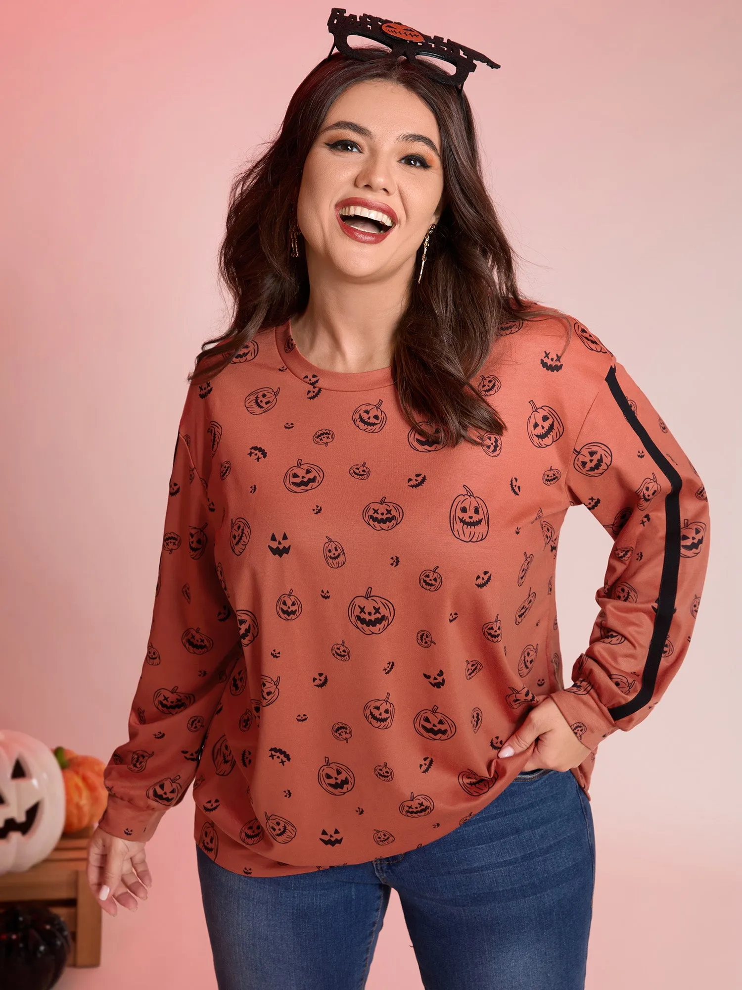 Spooky Halloween Print Relaxed Fit Sweatshirt sold by Bloomchic product image thumbnail 2