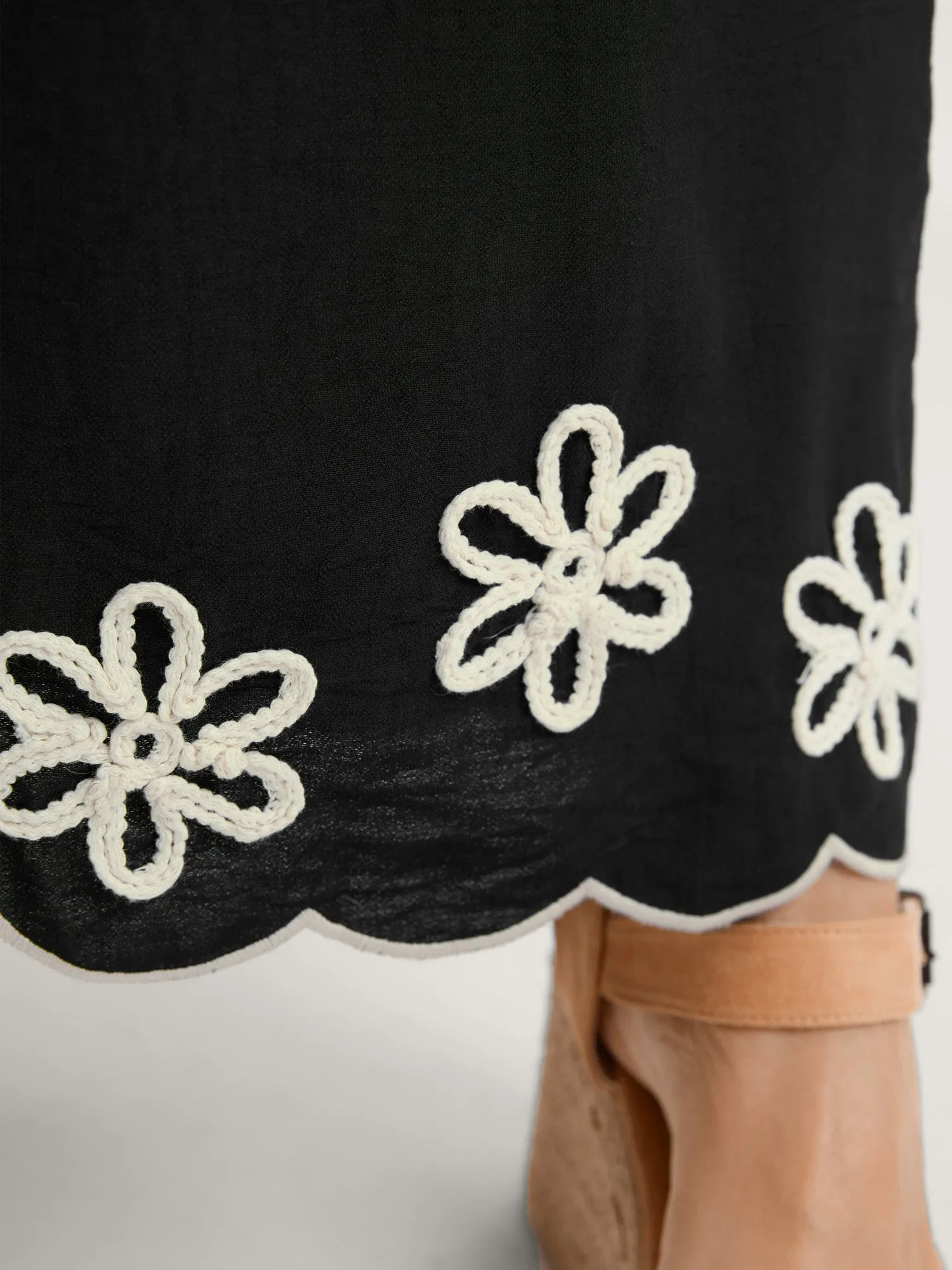 Floral Embroidered Hem Drawstring Pants sold by Bloomchic product image thumbnail 4
