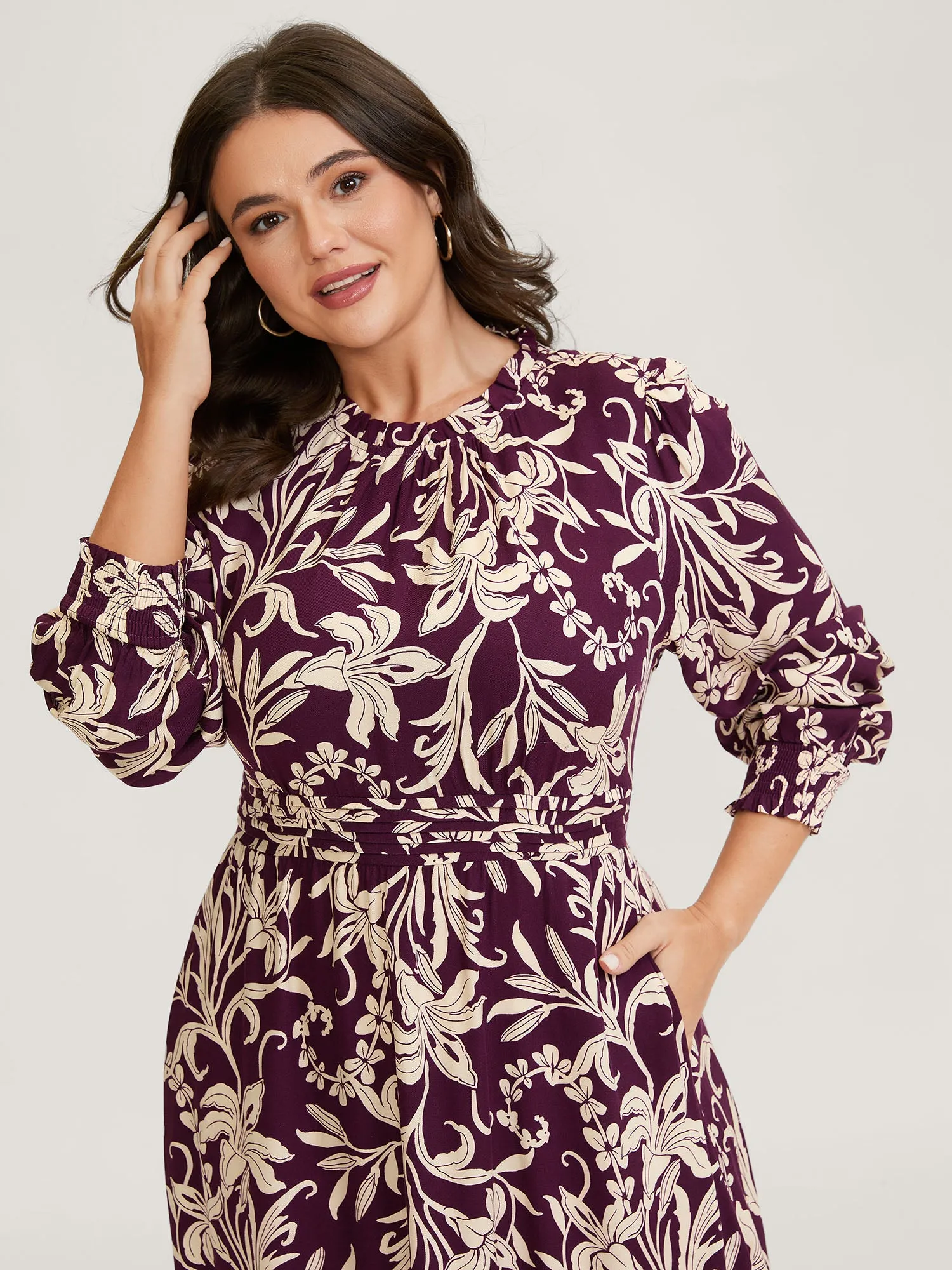 Supersoft Floral Print Toothpick Pleats Shirred Midi Dress sold by Bloomchic product image thumbnail 2