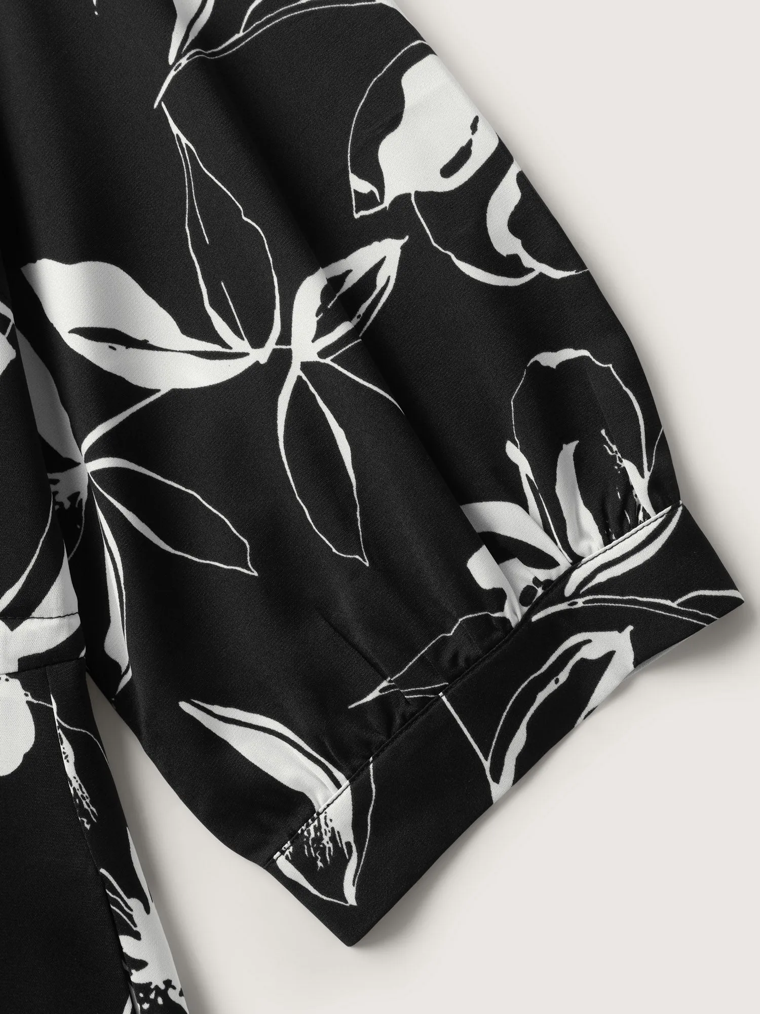 Floral Print Drawstring Waist Midi Dress sold by Bloomchic product image thumbnail 5