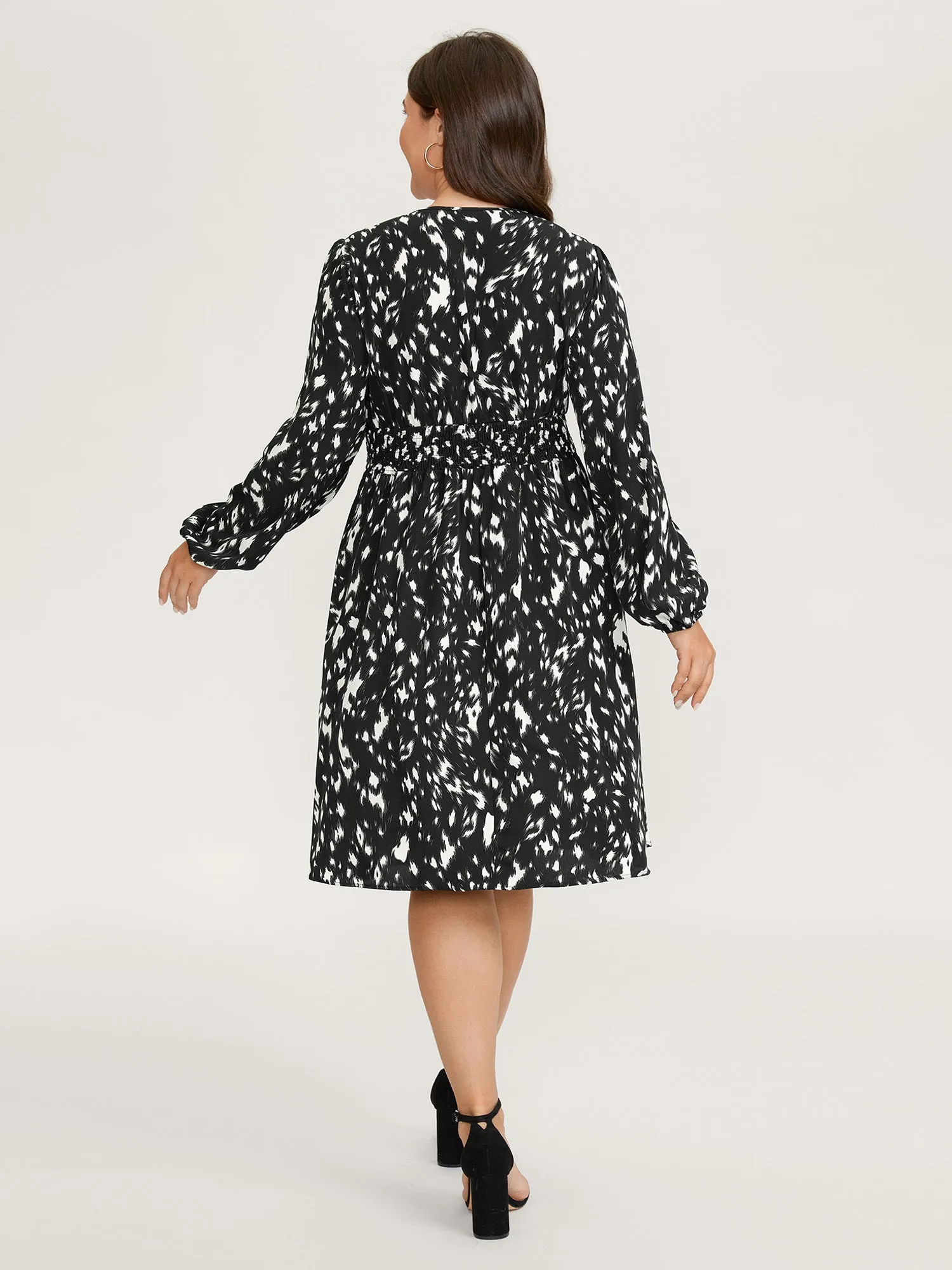 Leopard Print Pleated Waist Wrap Midi Dress sold by Bloomchic product image thumbnail 4