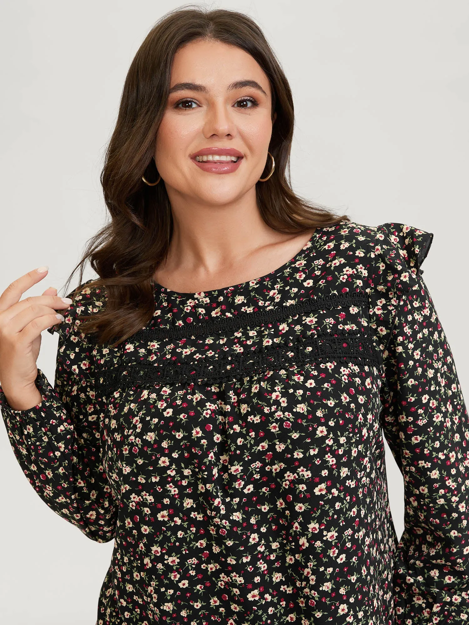 Floral Print Lace Trim Ruffled Blouse sold by Bloomchic product image thumbnail 2
