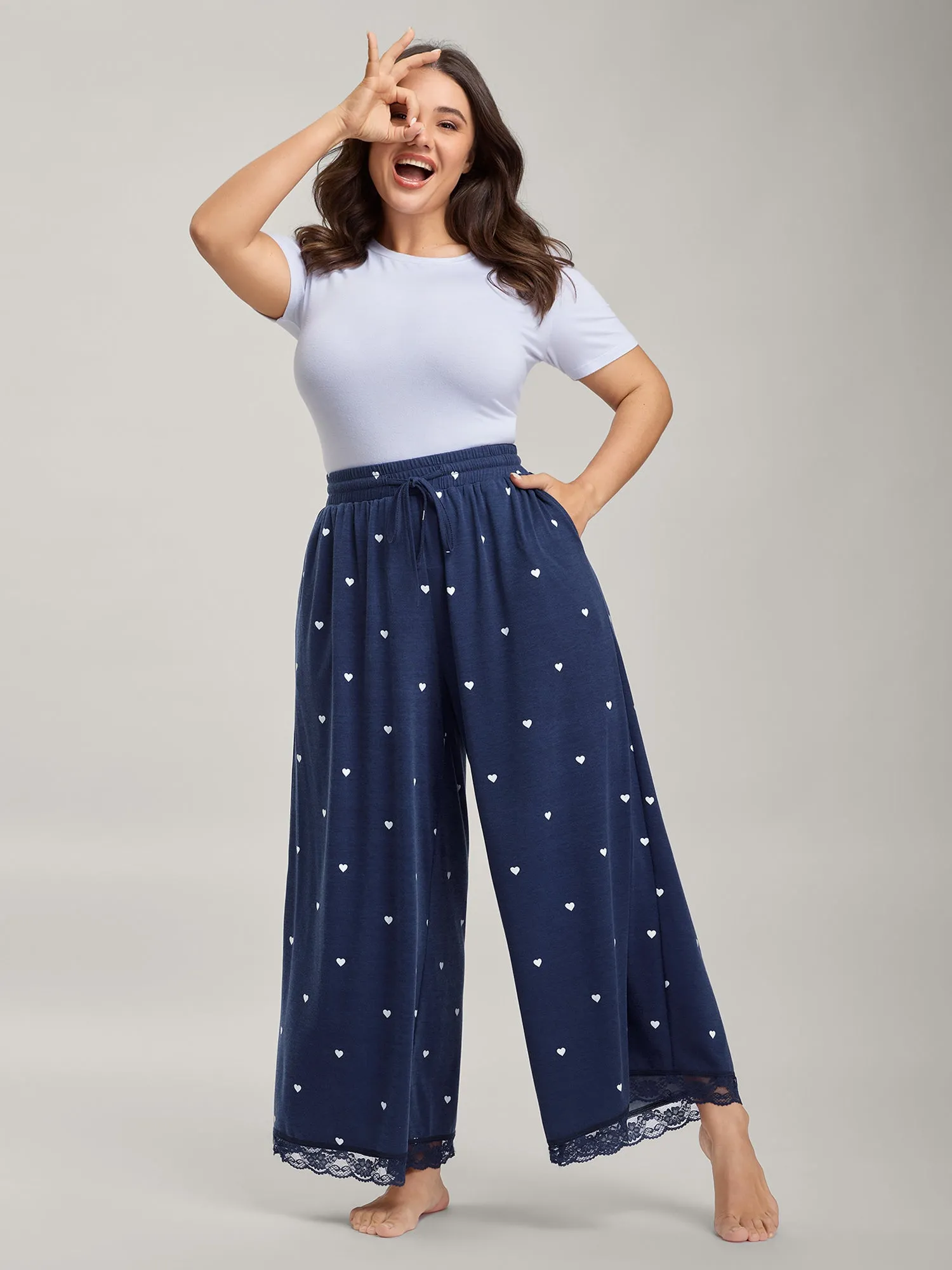 Supersoft Tiny Hearts Print Waist Drawstring Lounge Bottoms sold by Bloomchic product image thumbnail 2