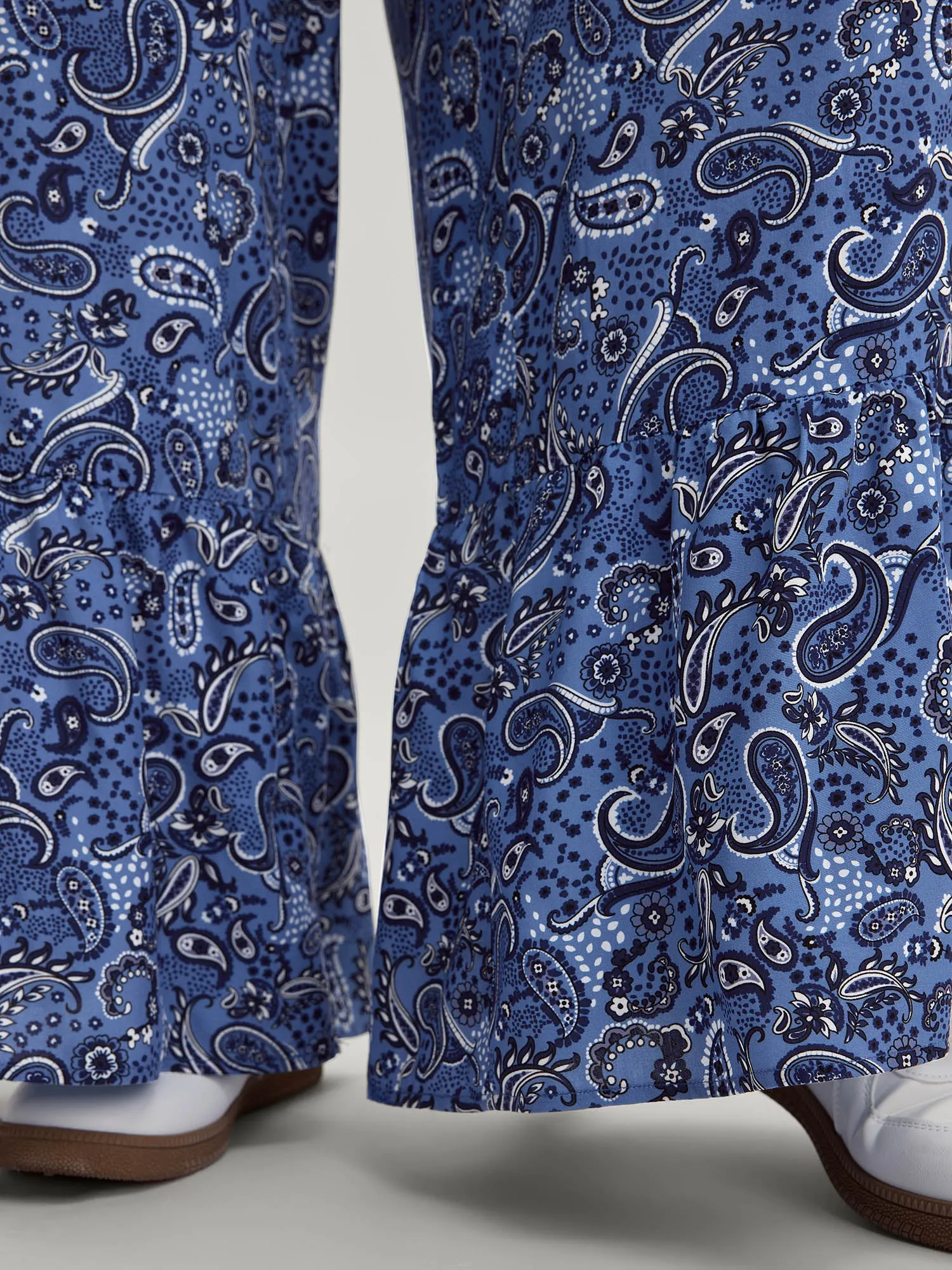 Paisley Print Tiered Hem Wide-Leg Pants sold by Bloomchic product image thumbnail 3