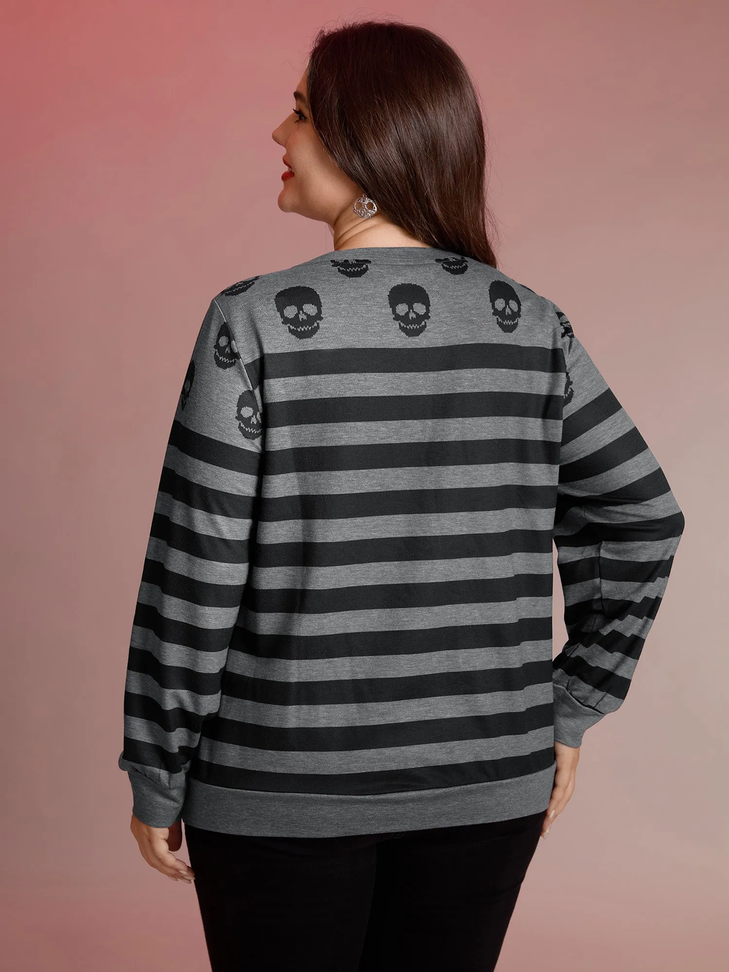 Skull Stripe Print Crewneck Sweatshirt sold by Bloomchic product image thumbnail 4