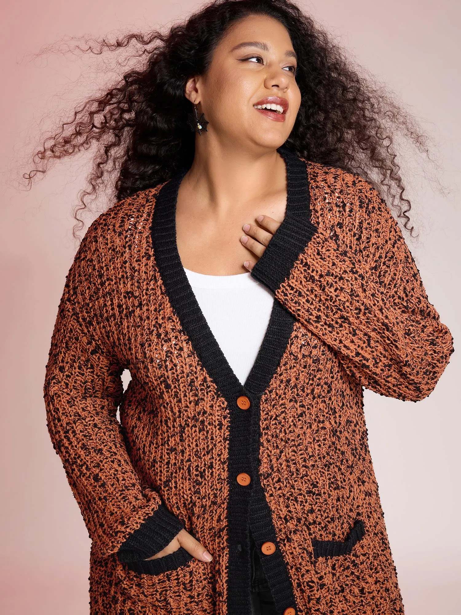 Textured Color Contrast Edges Pockets Cardigan sold by Bloomchic product image thumbnail 2