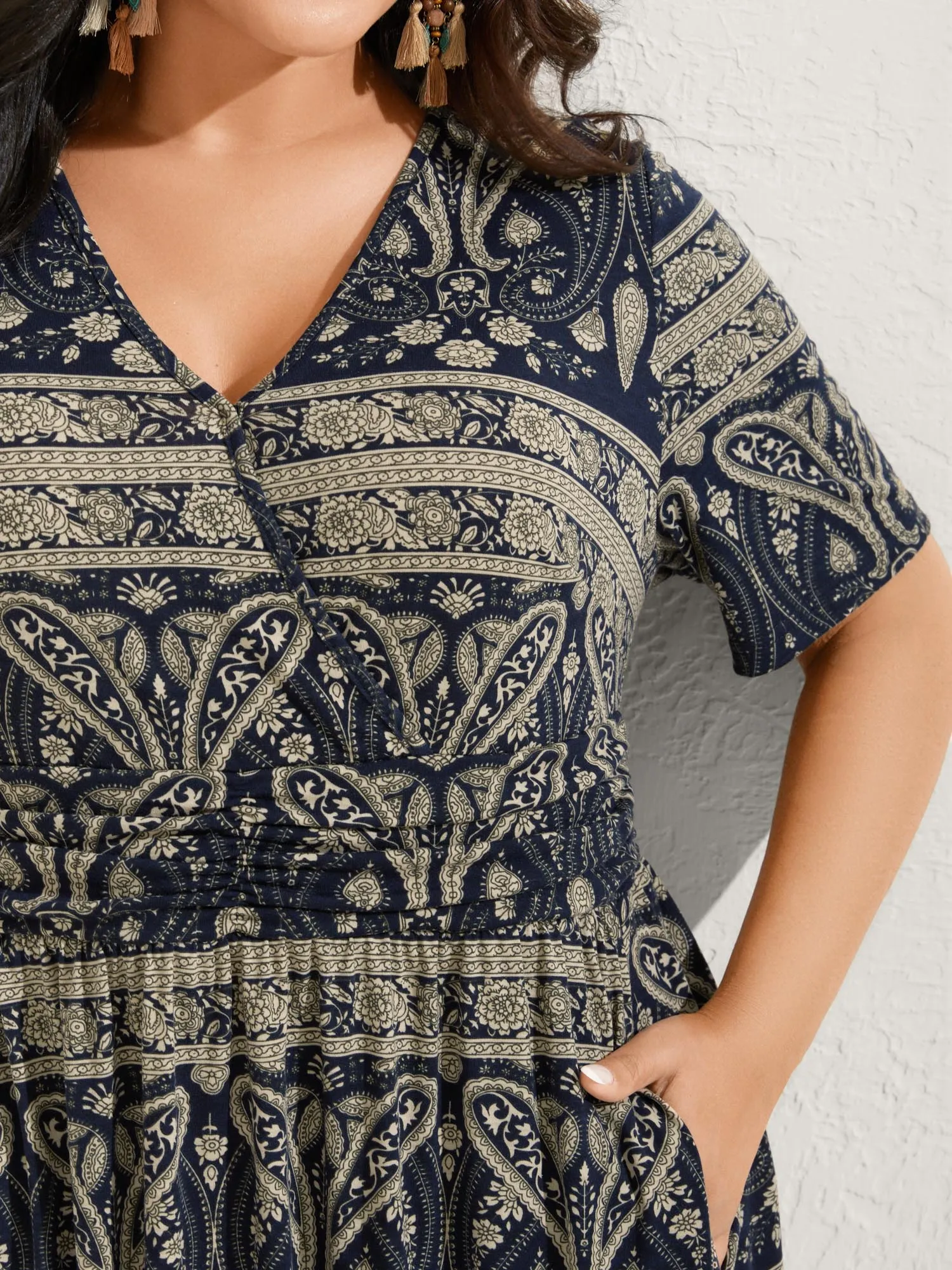 Paisley Stripe Print Pleated Waist Midi Dress sold by Bloomchic product image thumbnail 3