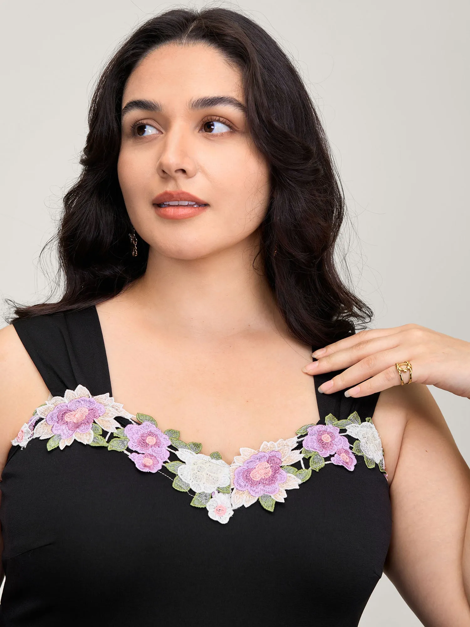 Floral Embroidered Neckline Lace Trim Midi Dress sold by Bloomchic product image thumbnail 2