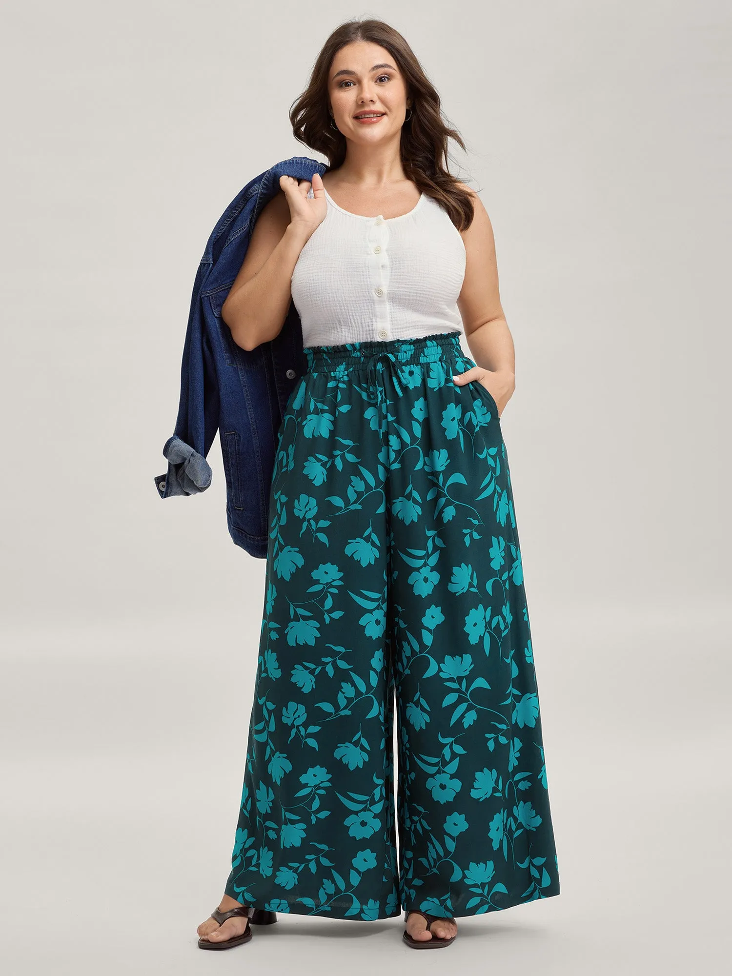 Silhouette Floral Print Drawstring Wide-Leg Pants sold by Bloomchic product image thumbnail 2