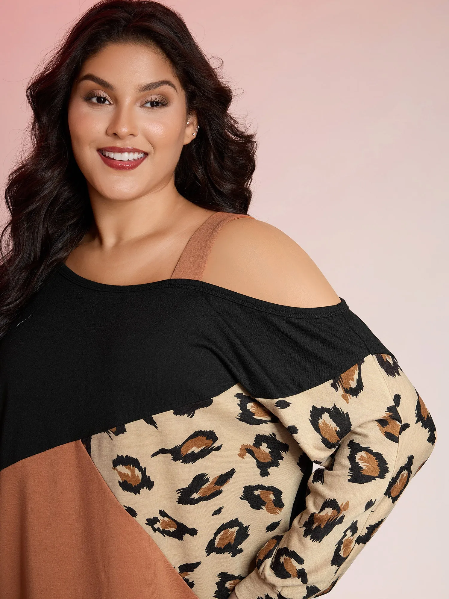 Leopard Print Colorblock One-Shoulder Sweatshirt sold by Bloomchic product image thumbnail 2