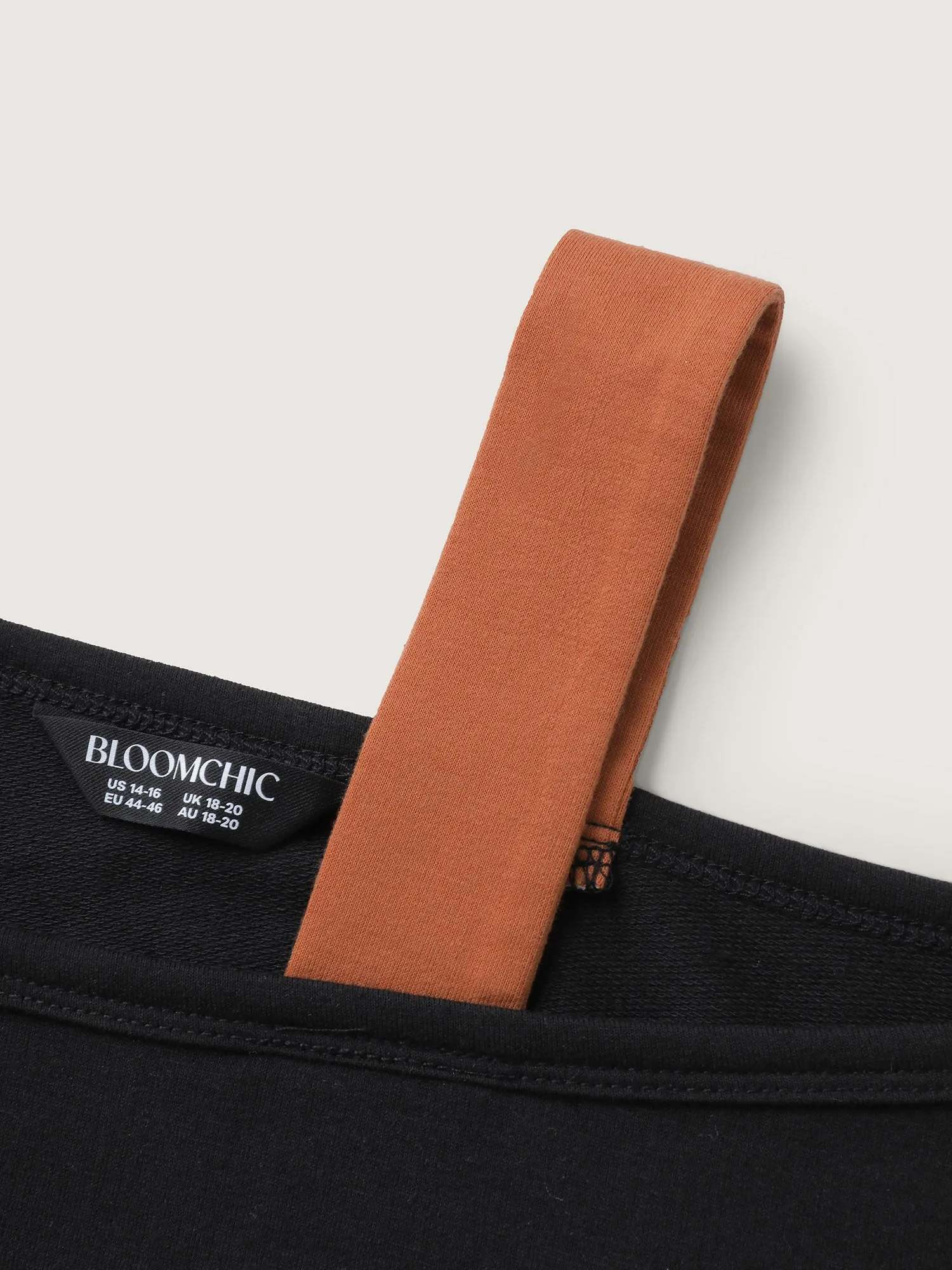 Leopard Print Colorblock One-Shoulder Sweatshirt sold by Bloomchic product image thumbnail 5