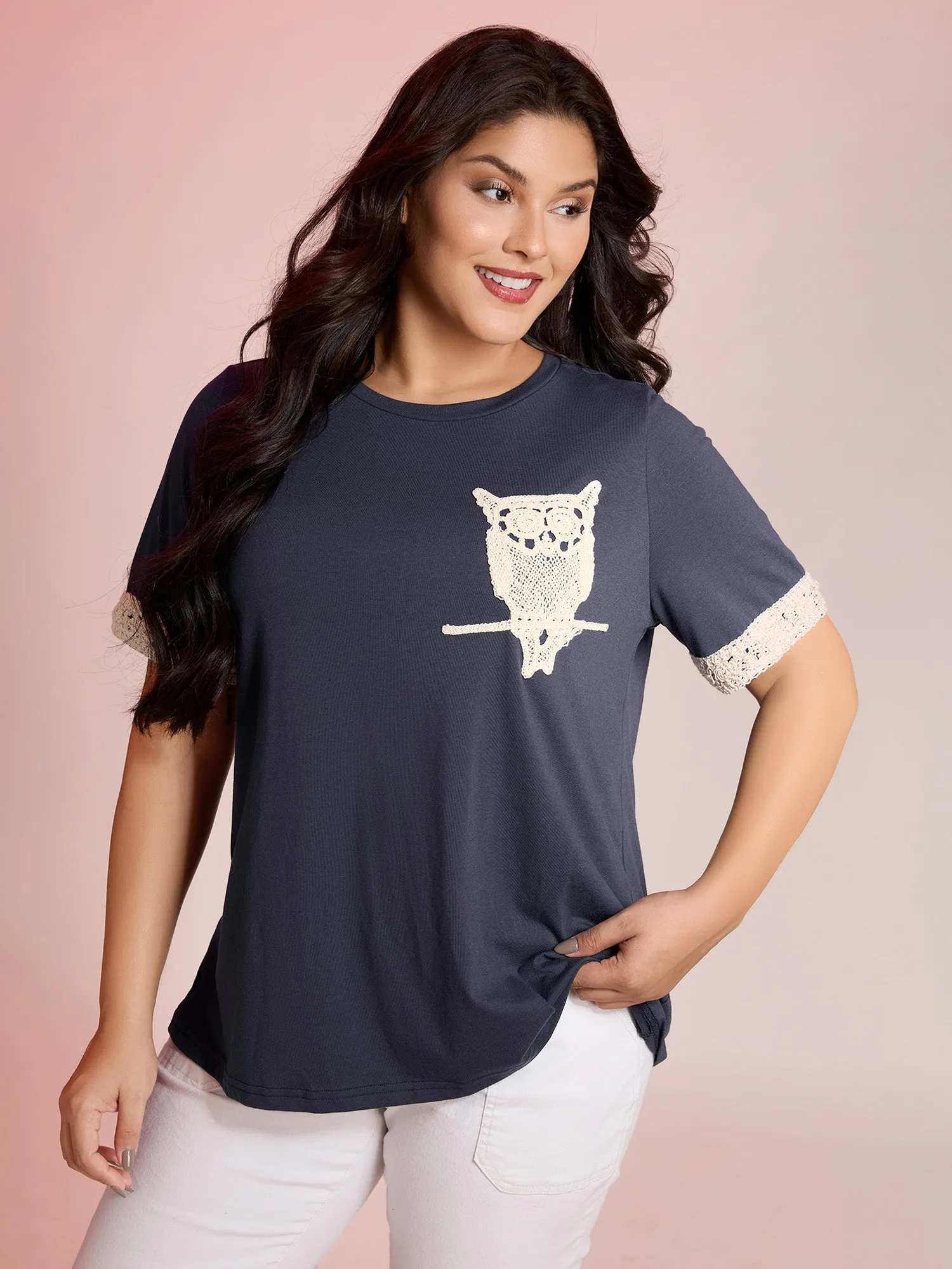 Owl Embroidery Round Neck Contrast T-Shirt sold by Bloomchic product image thumbnail 2